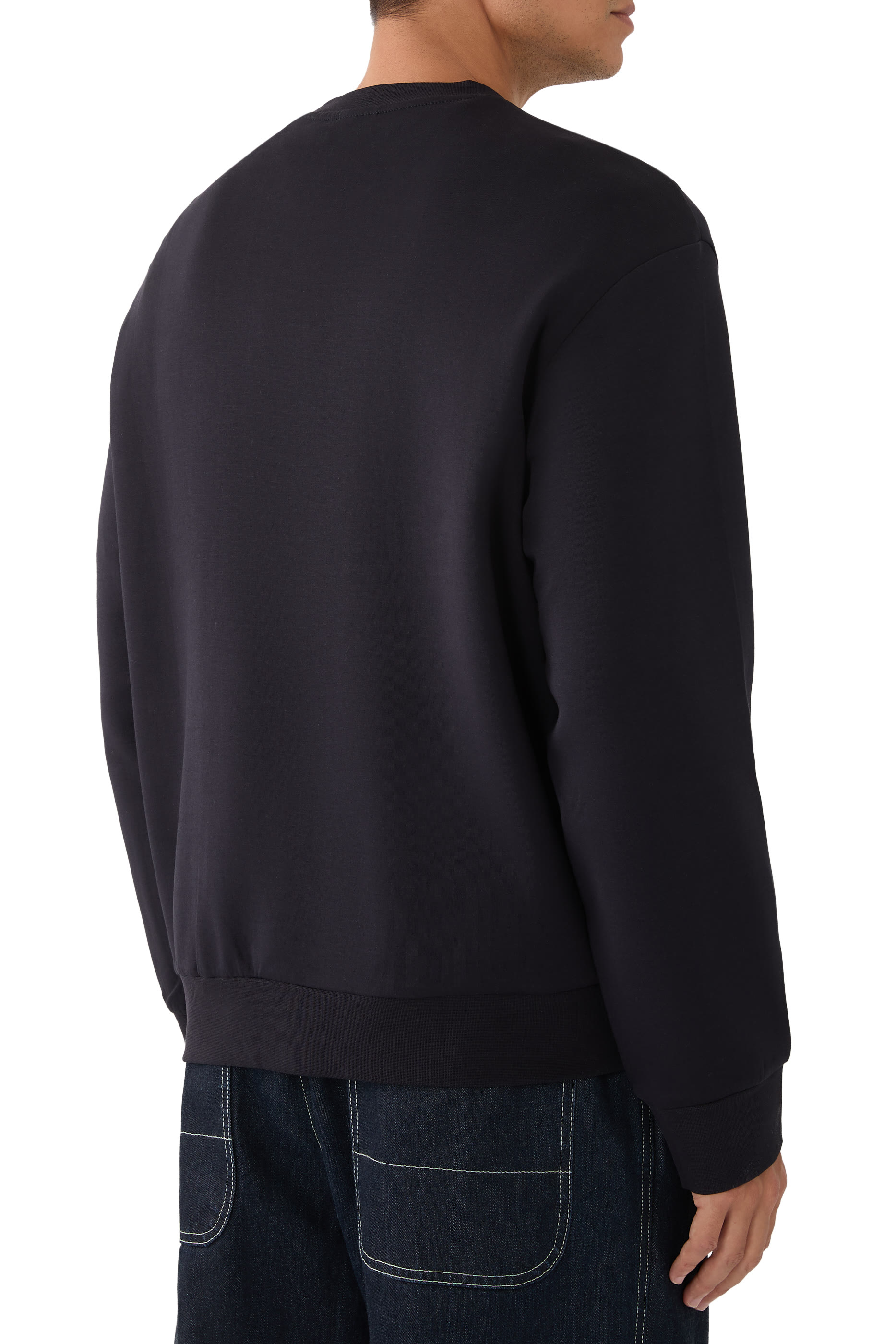 سويت شيرت بشعار الماركة