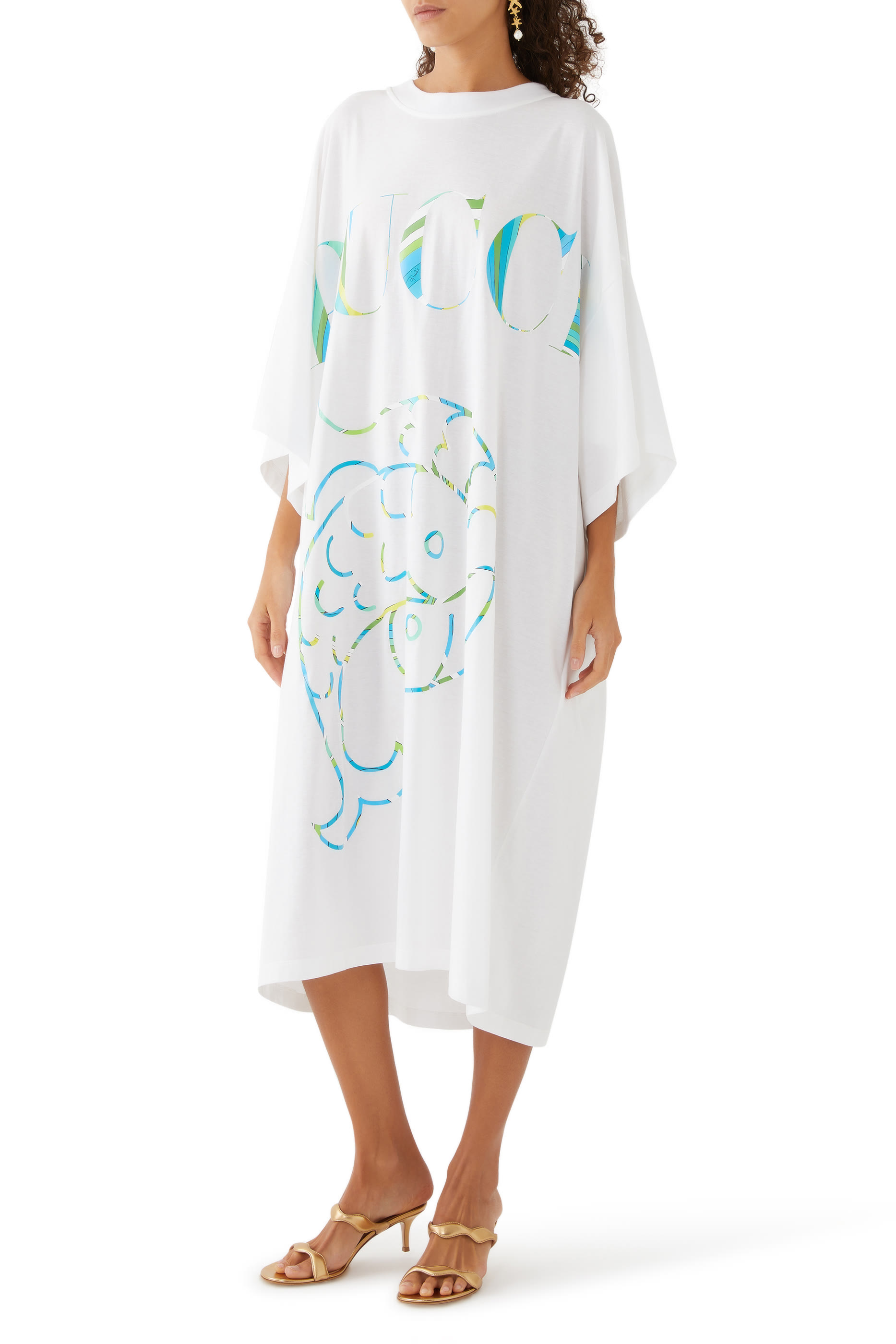 فستان بطبعة شعار الماركة