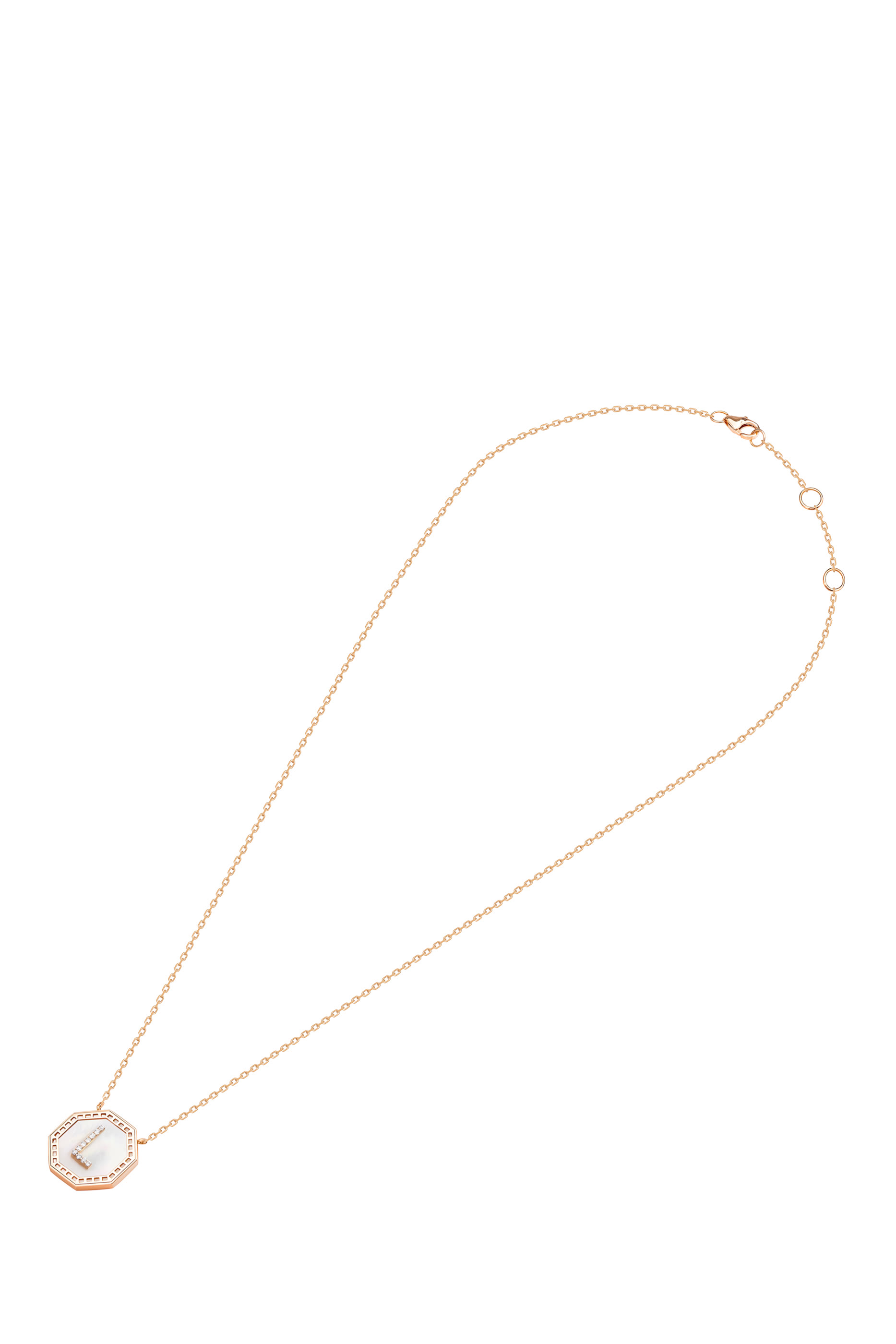 قلادة حرف تراث بدلاية حرف 'L' مرصع بالماس وعرق اللؤلؤ ذهب وردي عيار 18