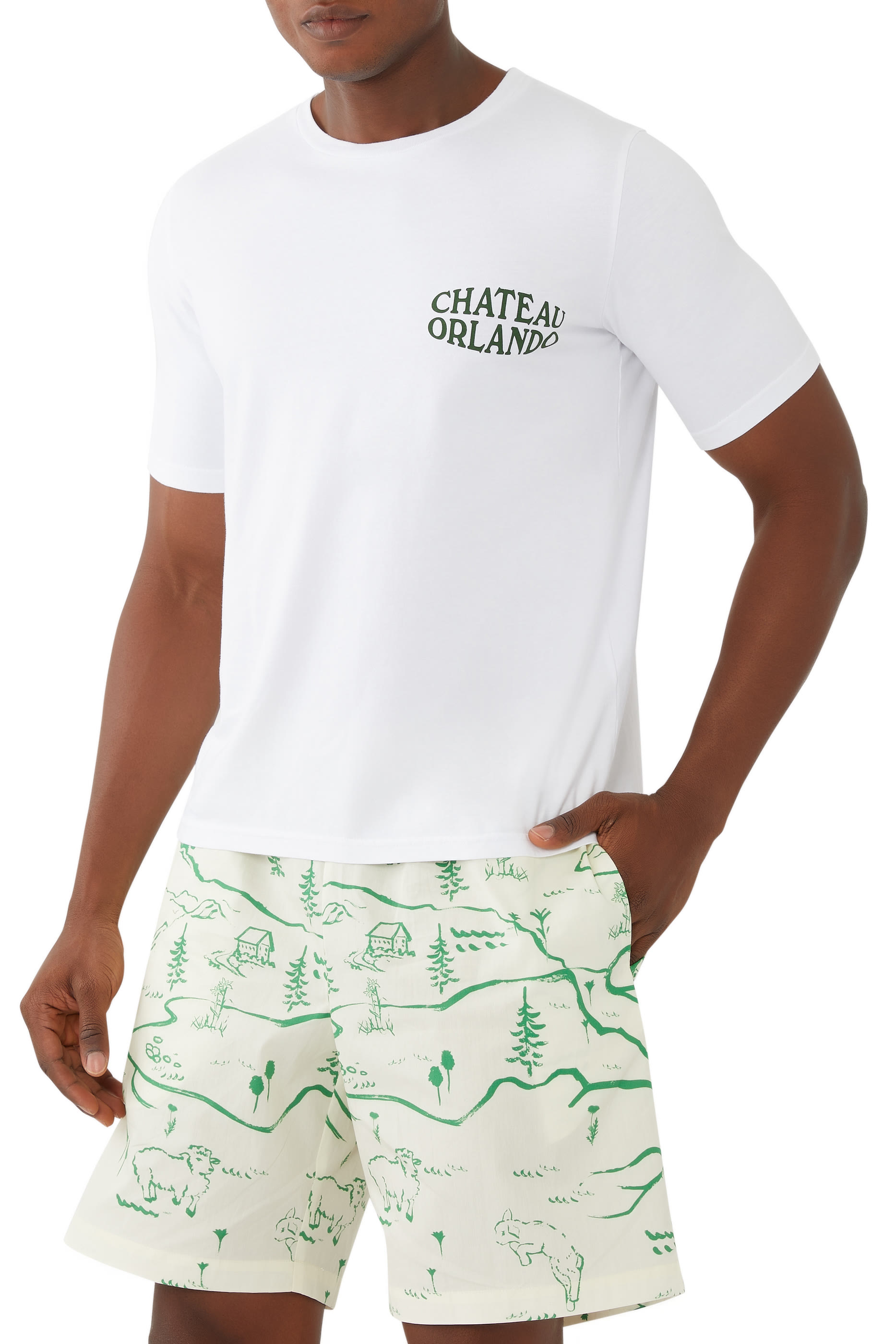 تيشيرت بطبعة شعار الماركة