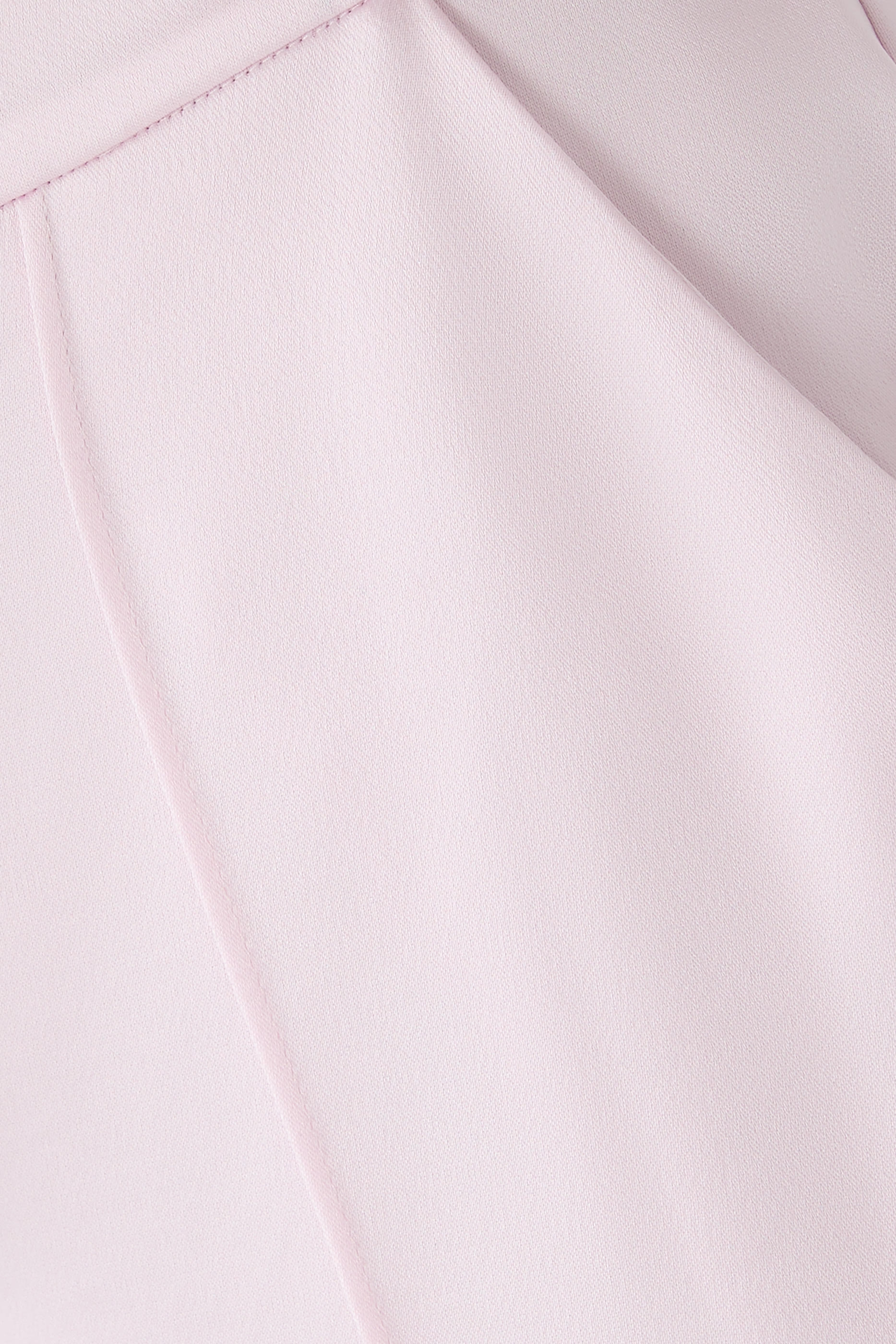 بنطال كيرا بقصة ساق واسعة