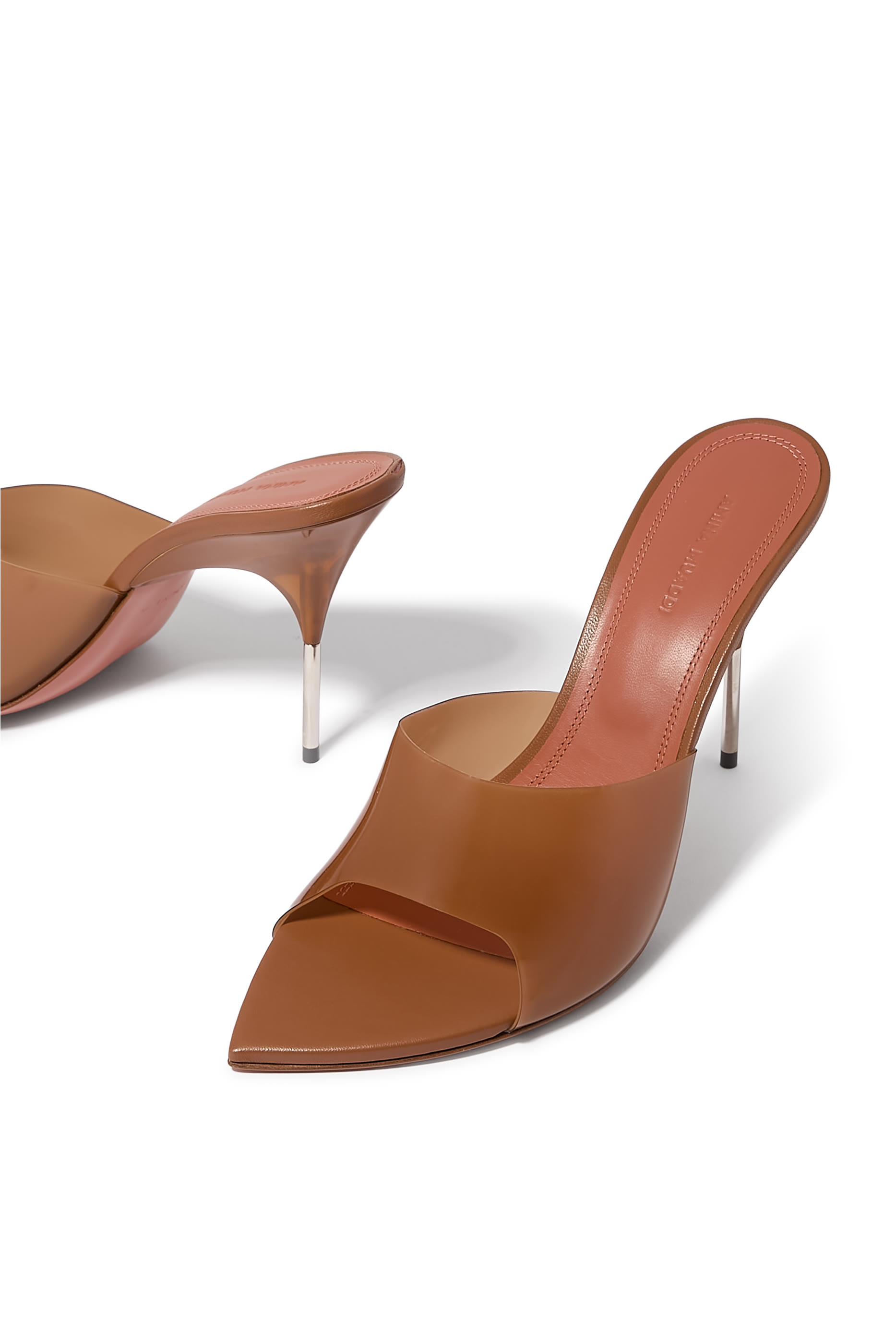 حذاء بيانكا مفتوح من الخلف 95