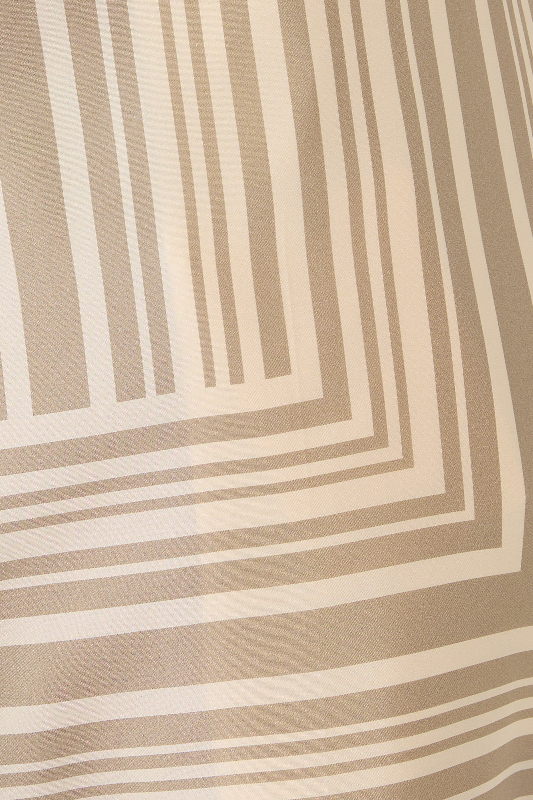 بنطال ديجون بنقشة حرير