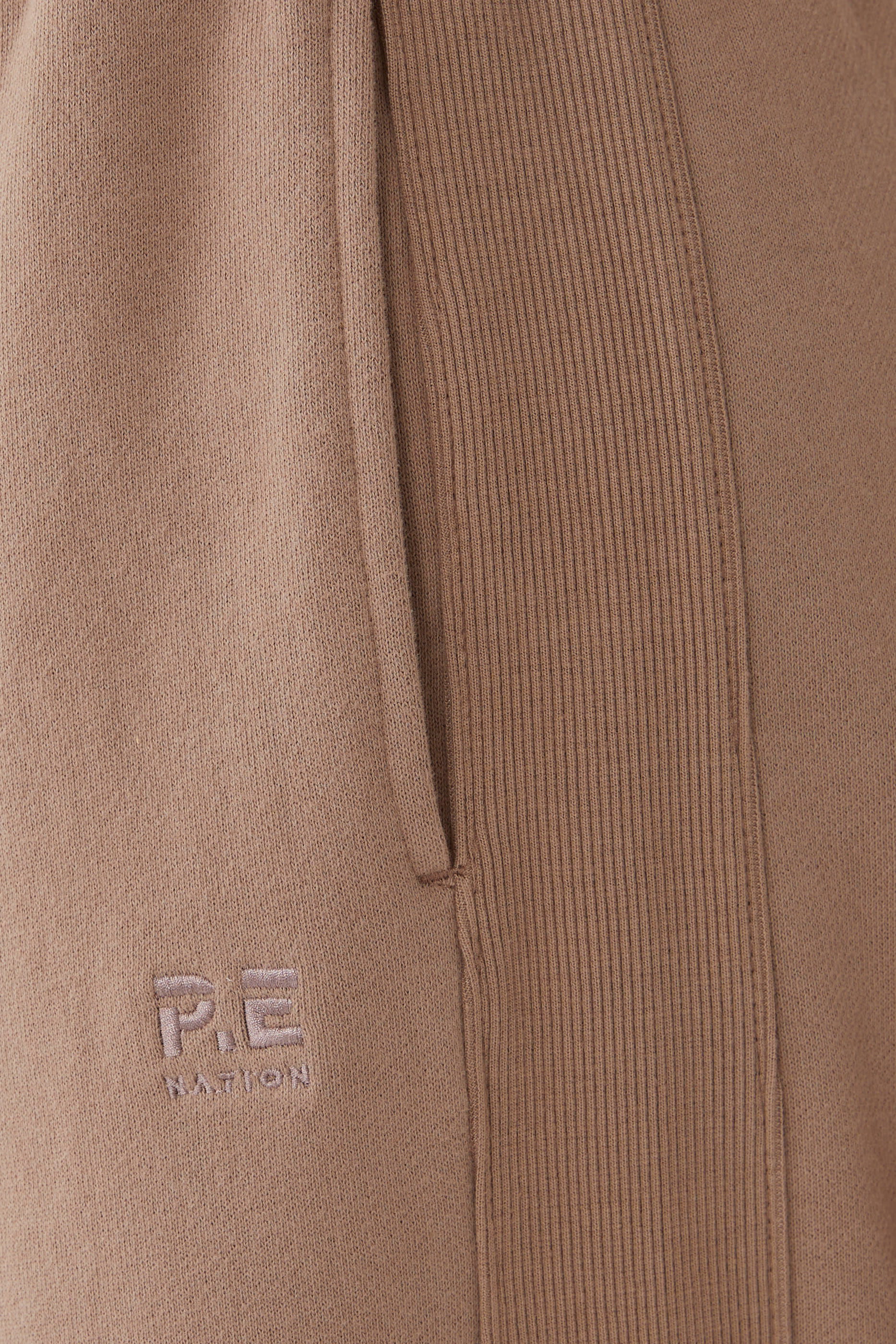 بنطال رياضي أدفنتشر