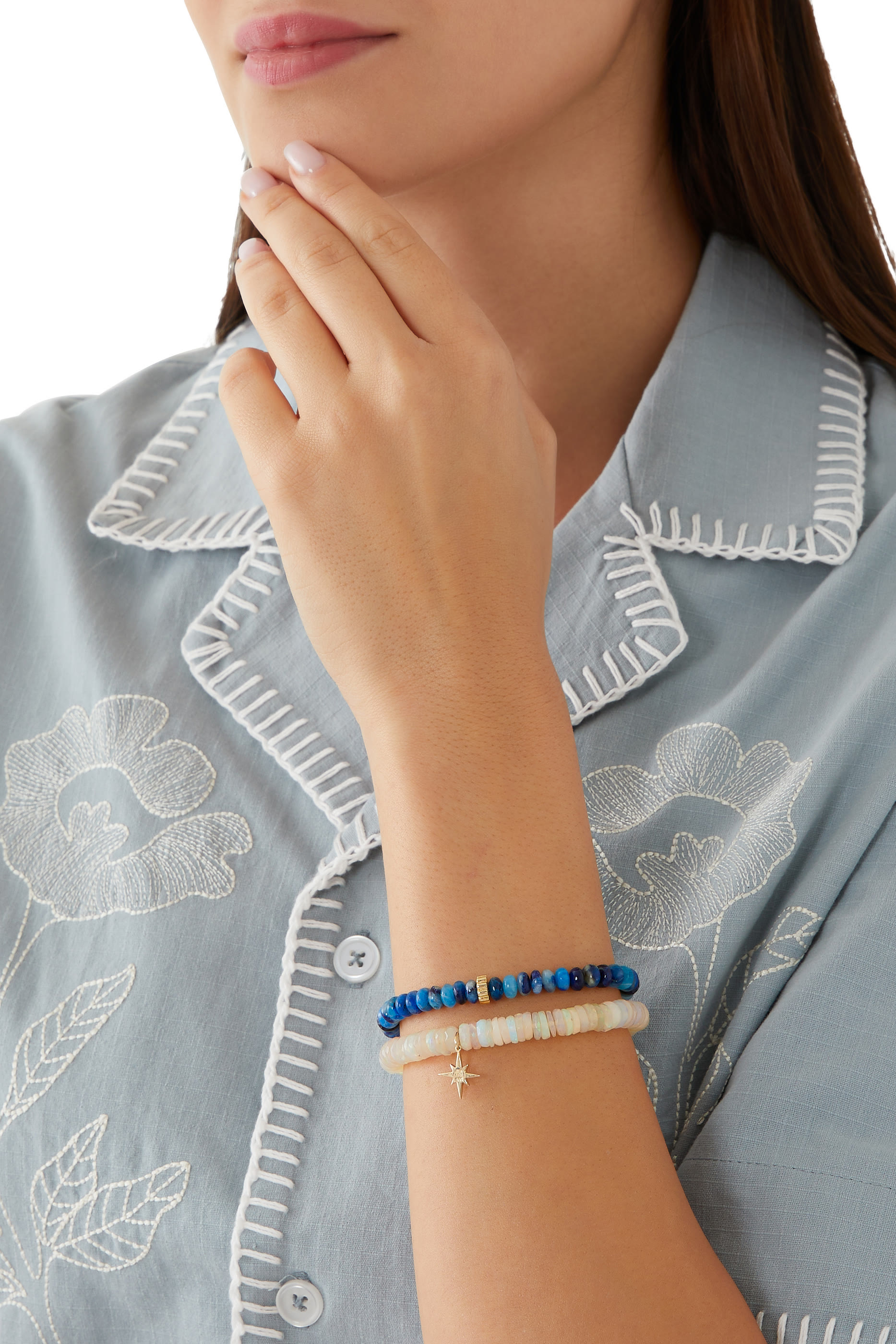 سوار بخرز أفغانيت وحلية دائرية بارزة الملمس مرصعة بالماس، ذهب أصفر عيار 14