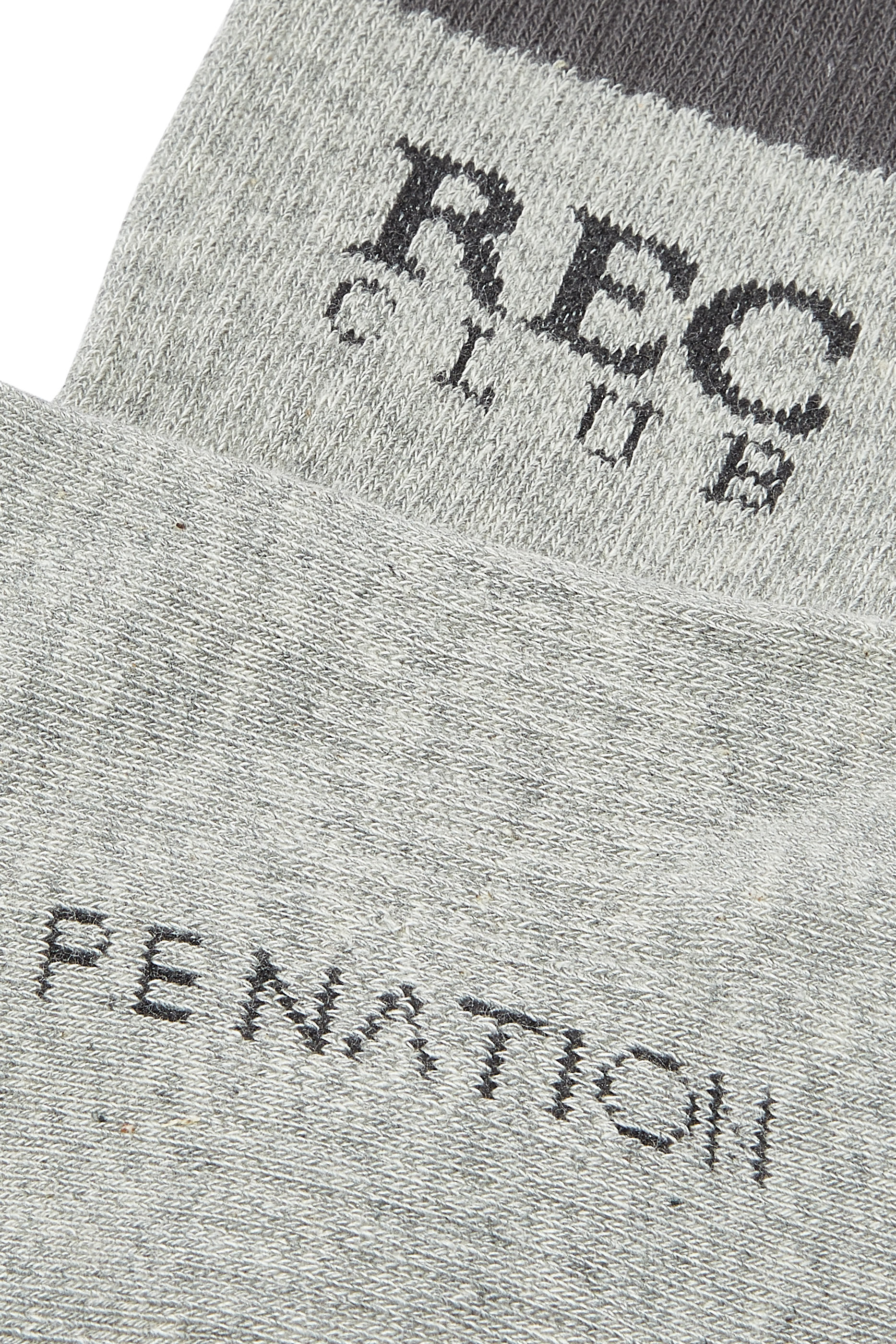 جوارب أركايف