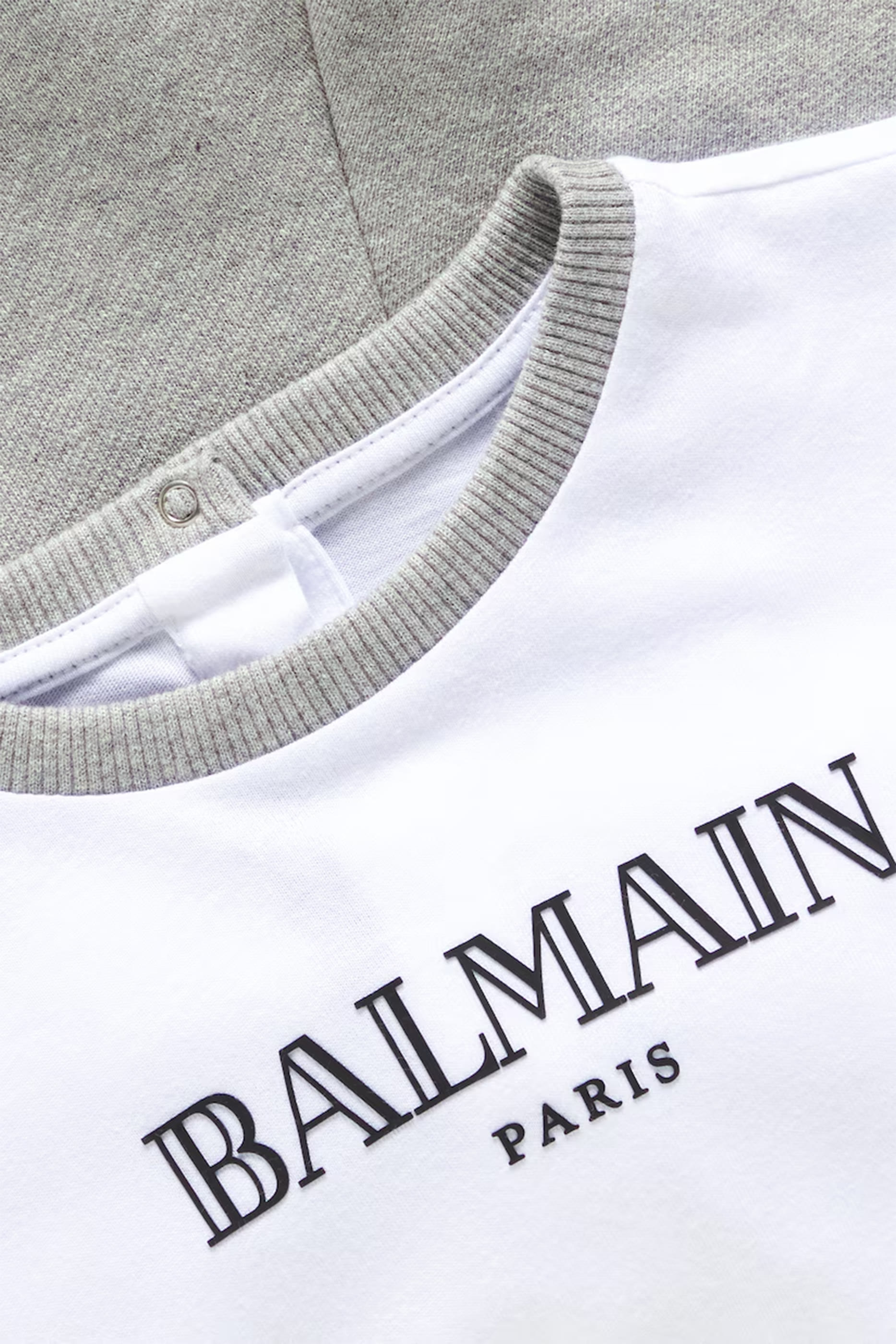 جمبسوت بشعار الماركة للأطفال