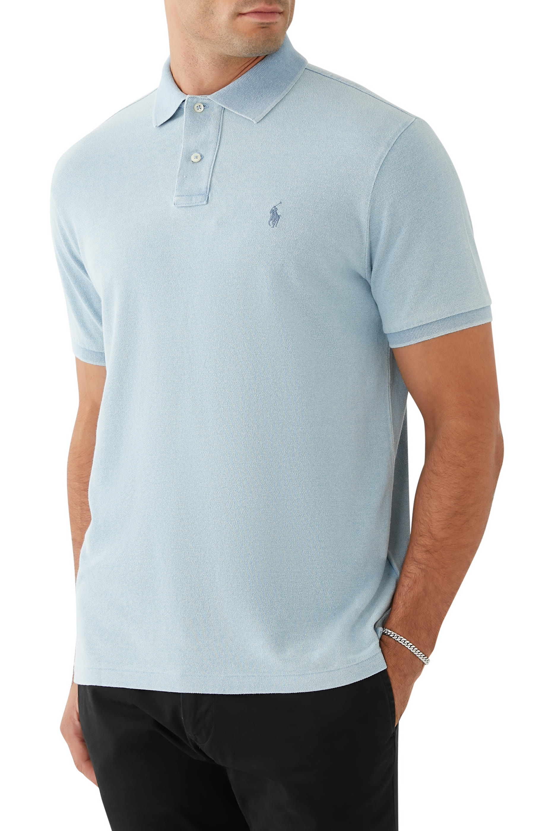 قميص بولو بشعار الماركة