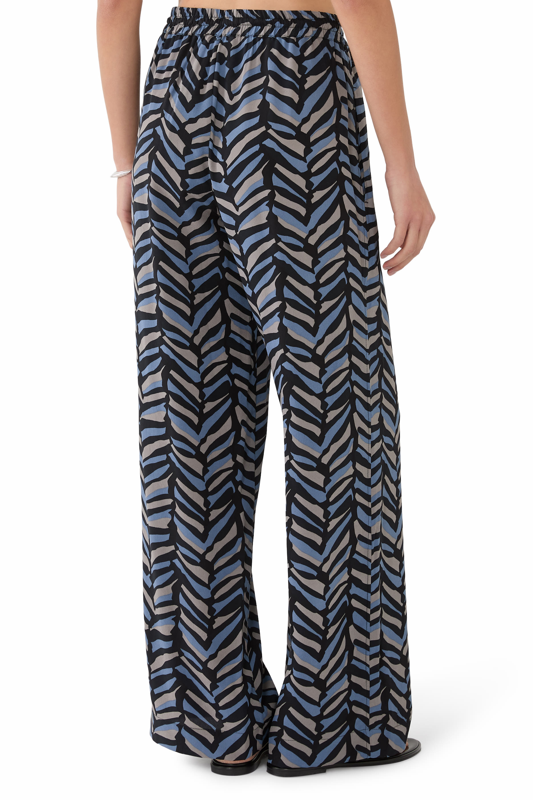 بنطال بقصة ساق مستقيمة ورباط تضييق