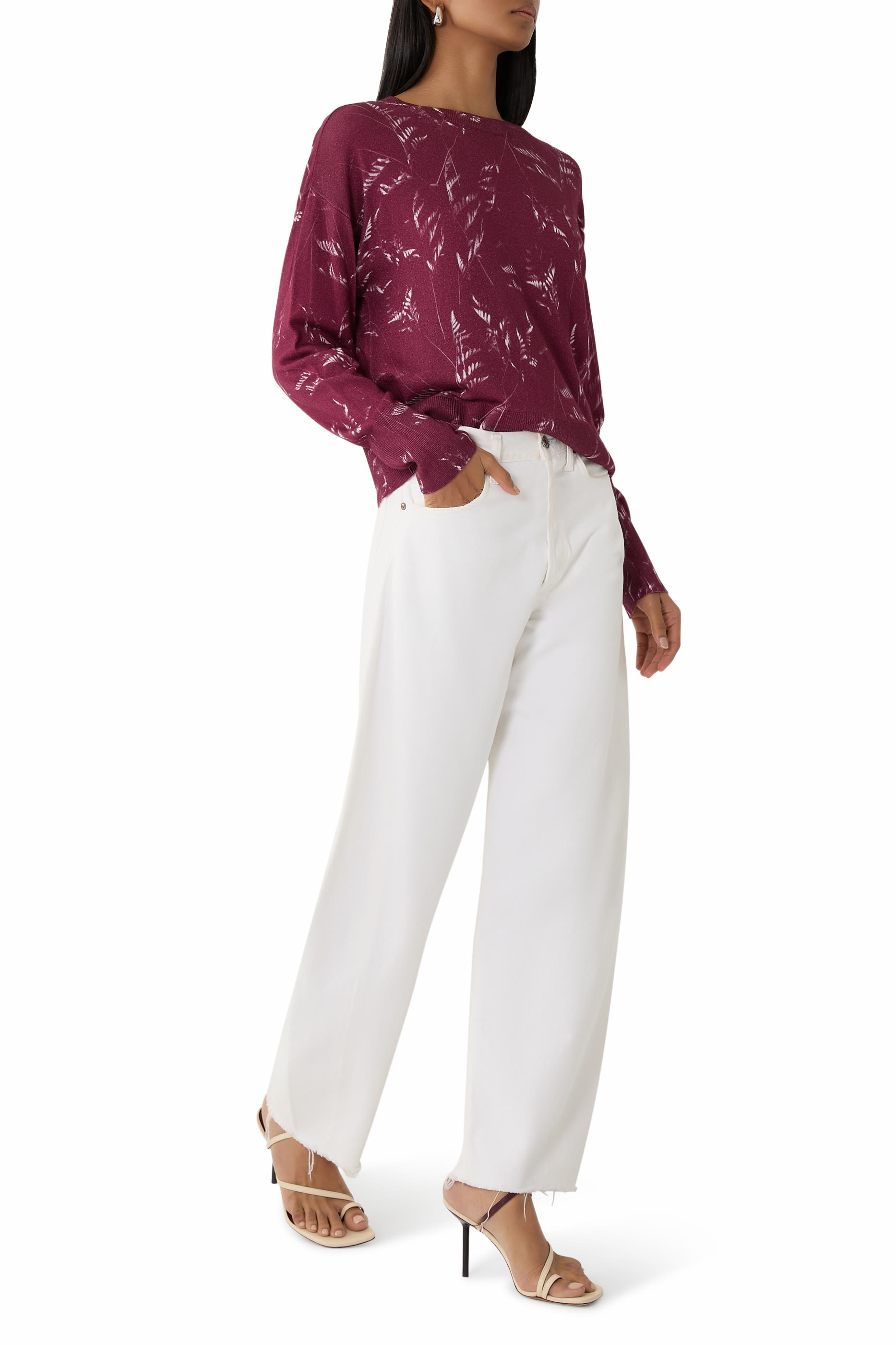 كنزة بأكمام طويلة