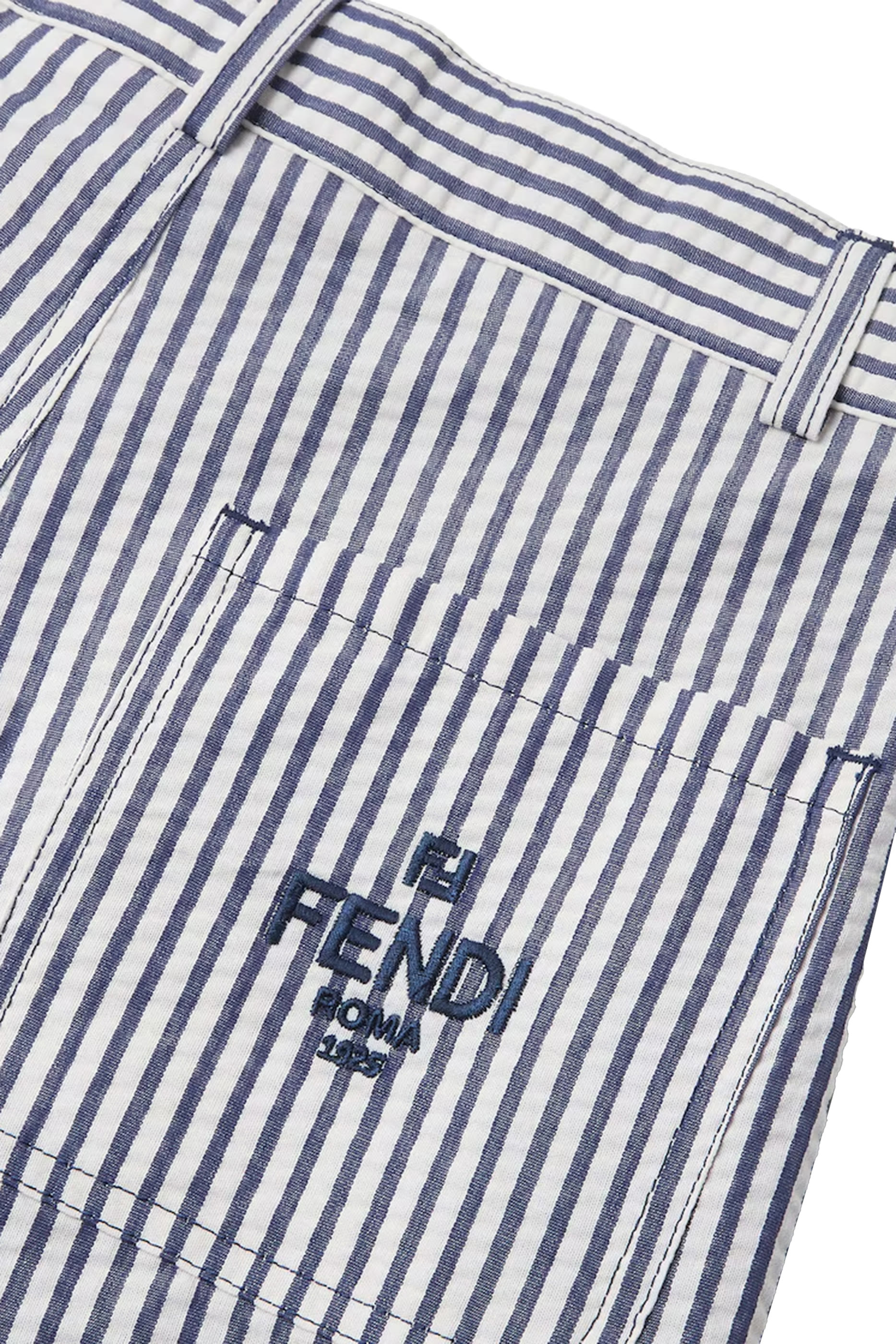 شورت برمودا بتصميم مخطط للأطفال