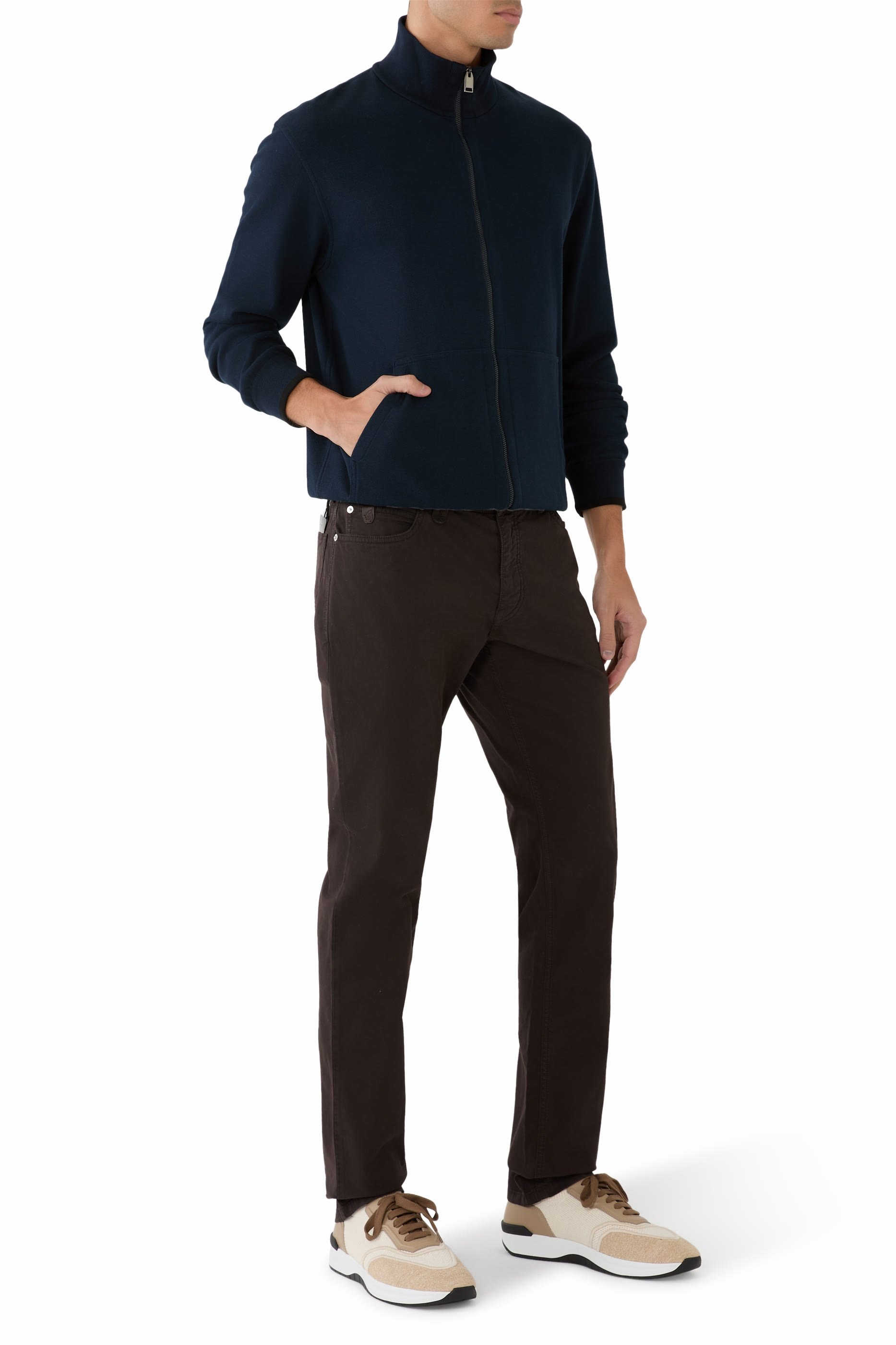 كنزة بياقة عالية وسحاب