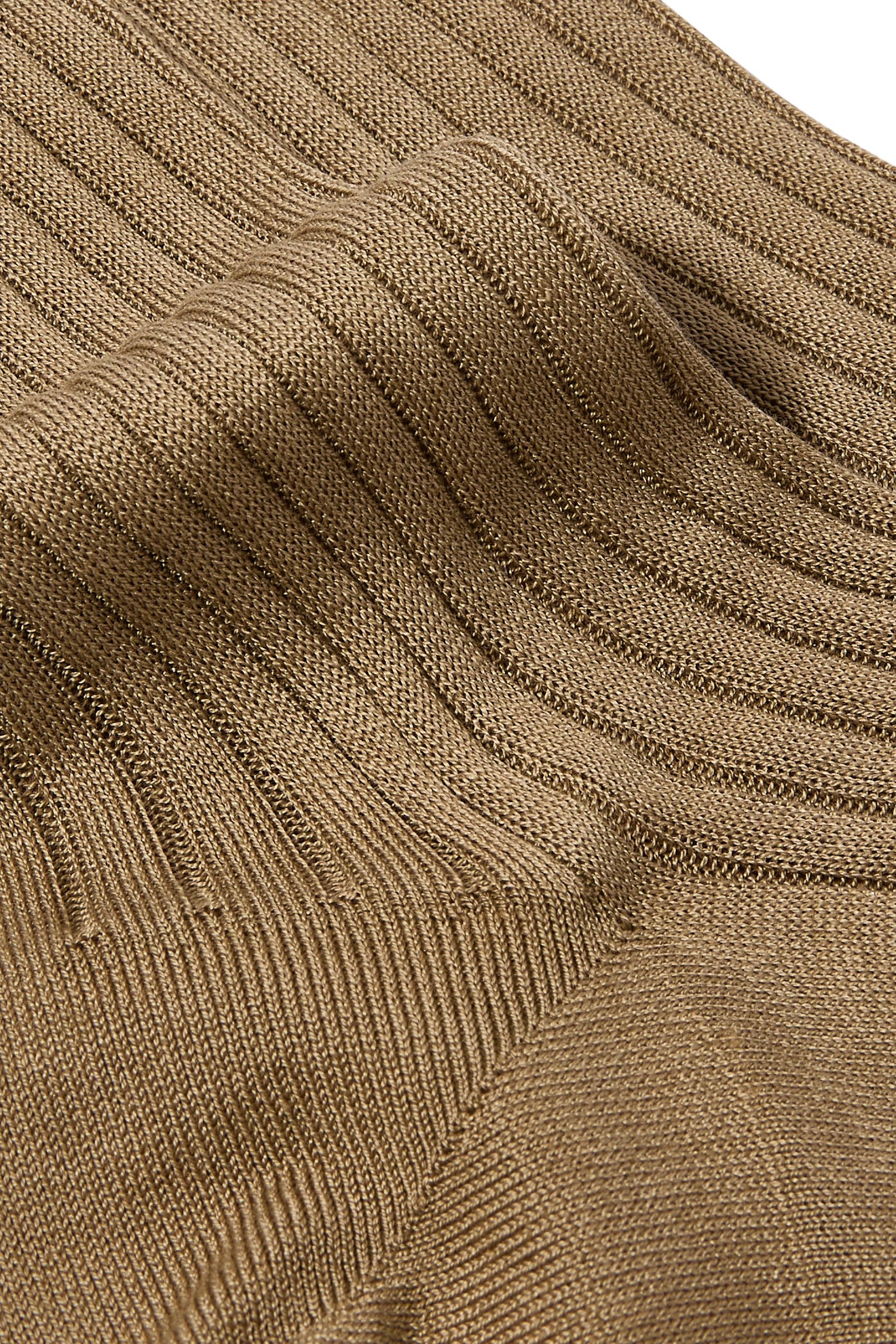 جوارب طويلة صوف