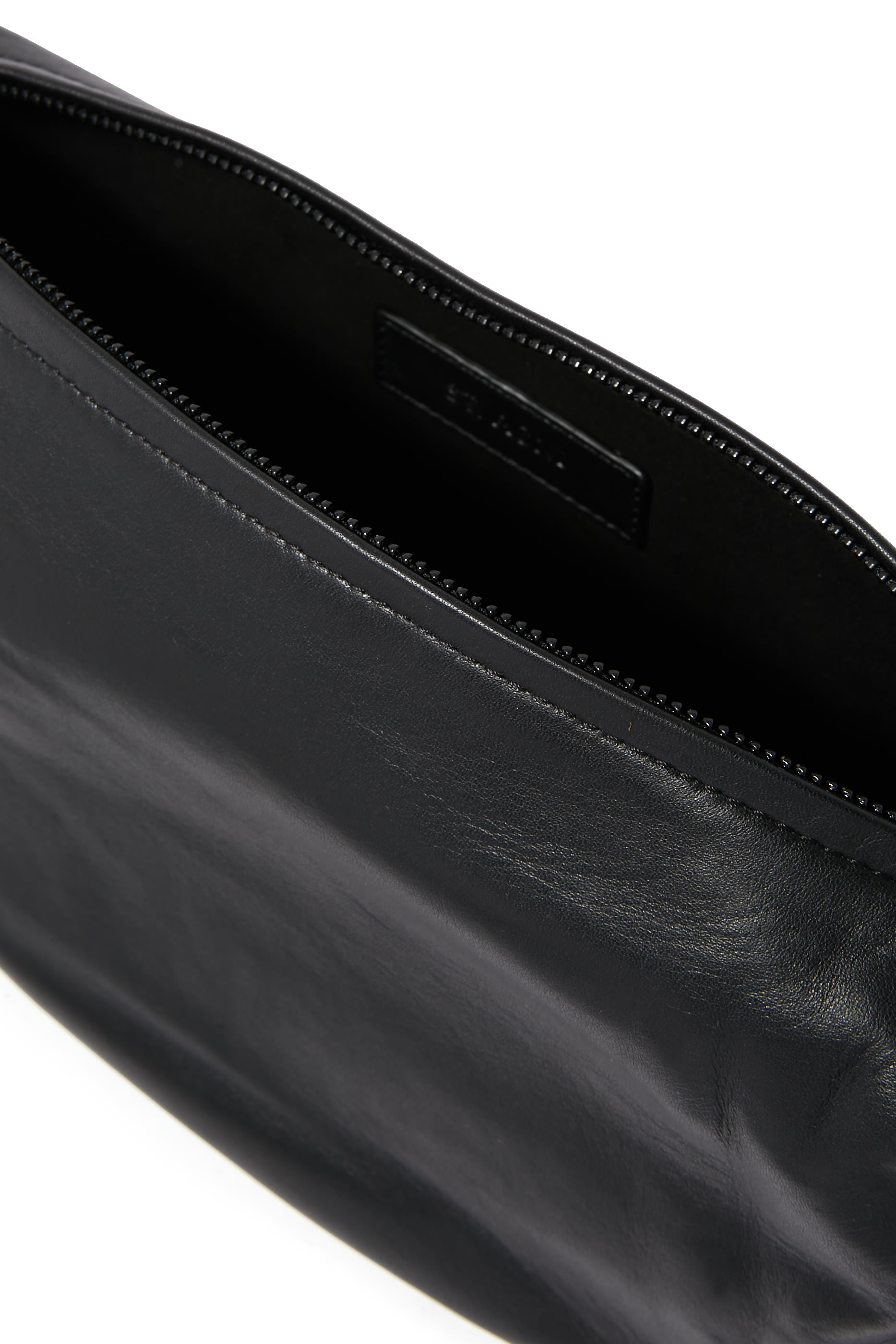 حقيبة سوفت بتصميم مقوس