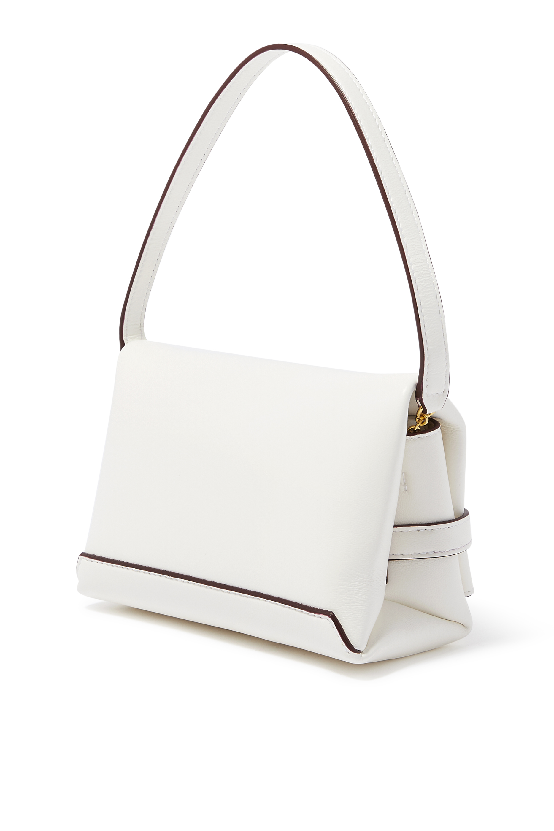 حقيبة صغيرة جلد