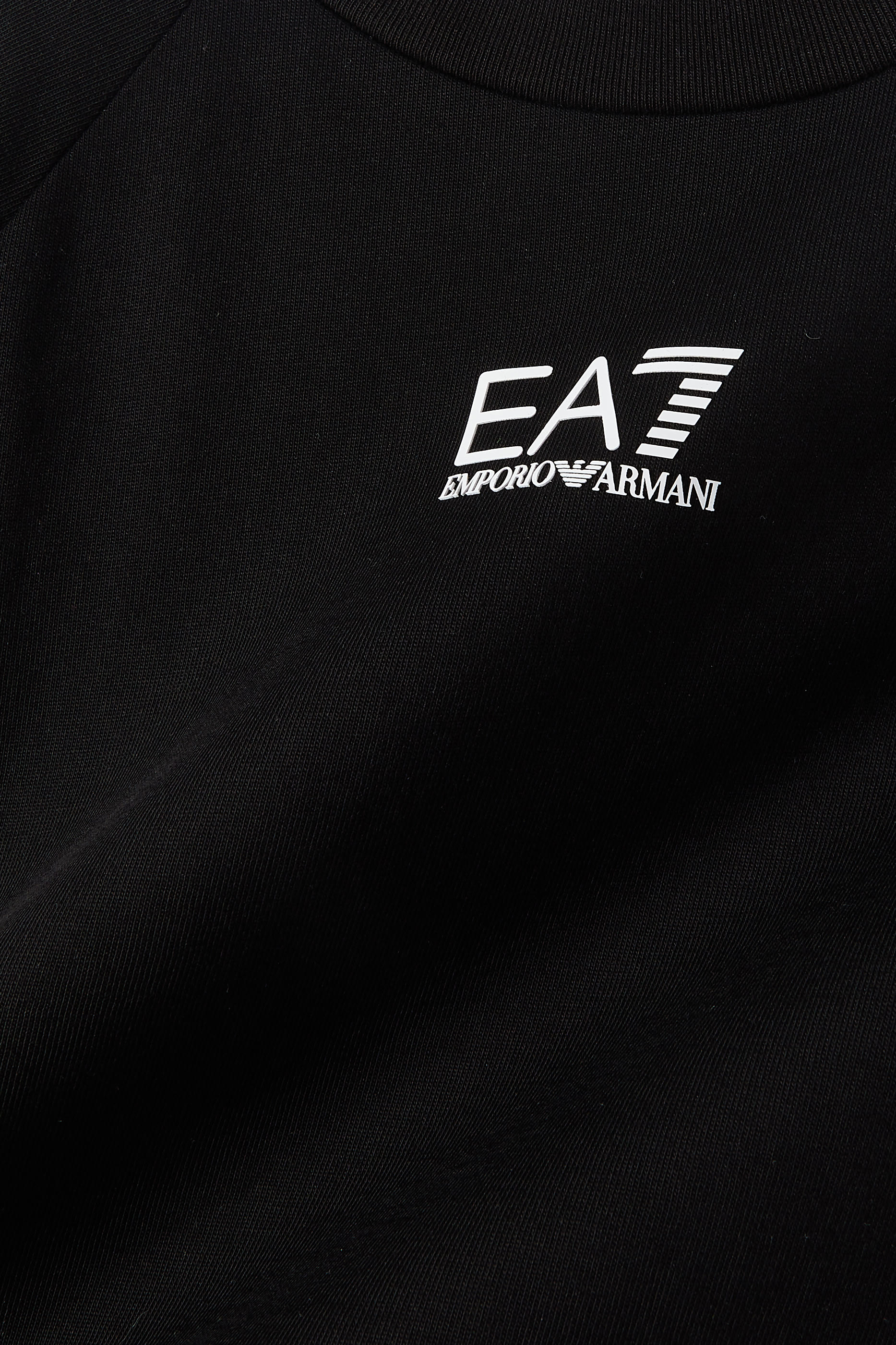 تيشيرت بطبعة شعار 7 خطوط وشعار الماركة