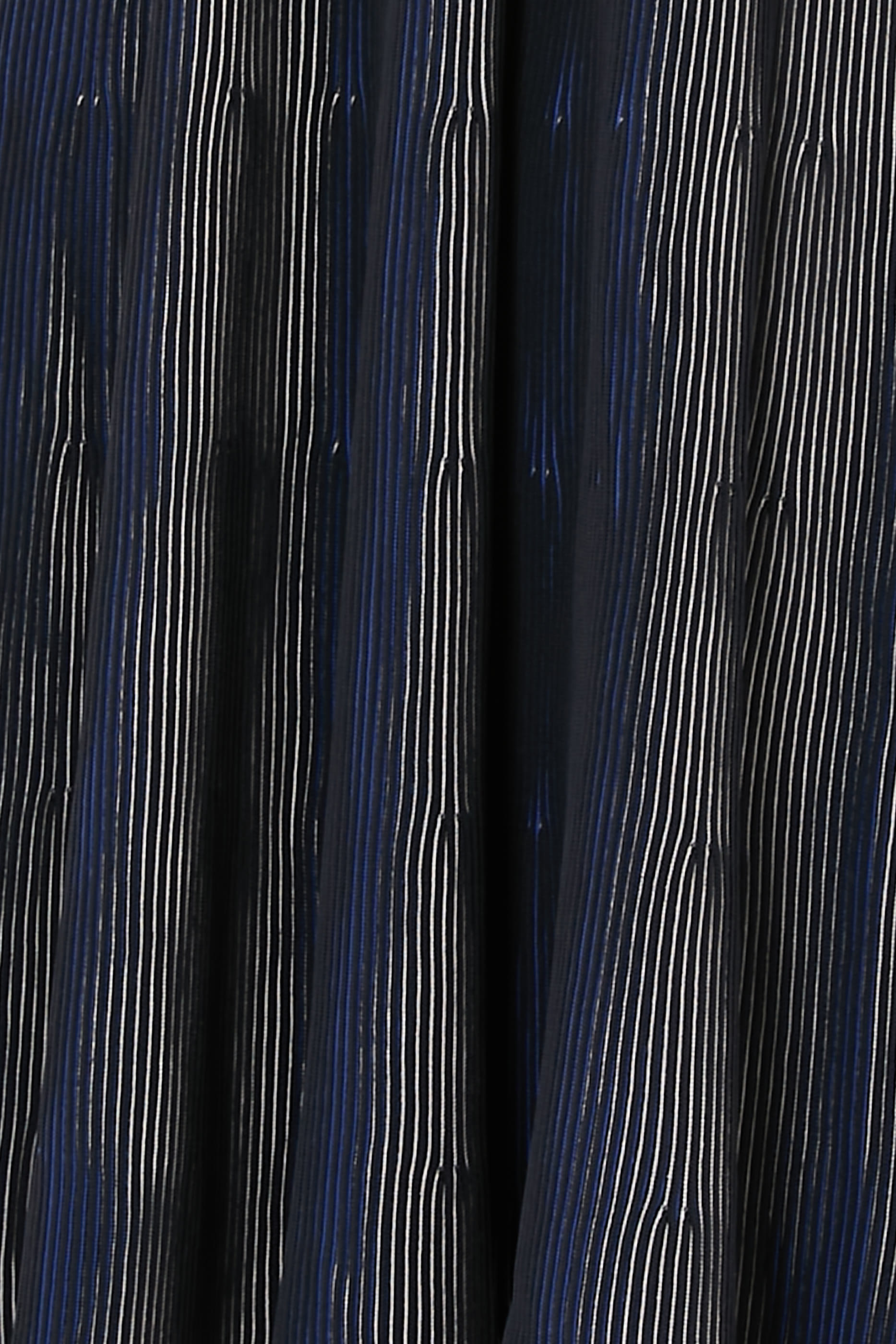 فستان بلا أكمام