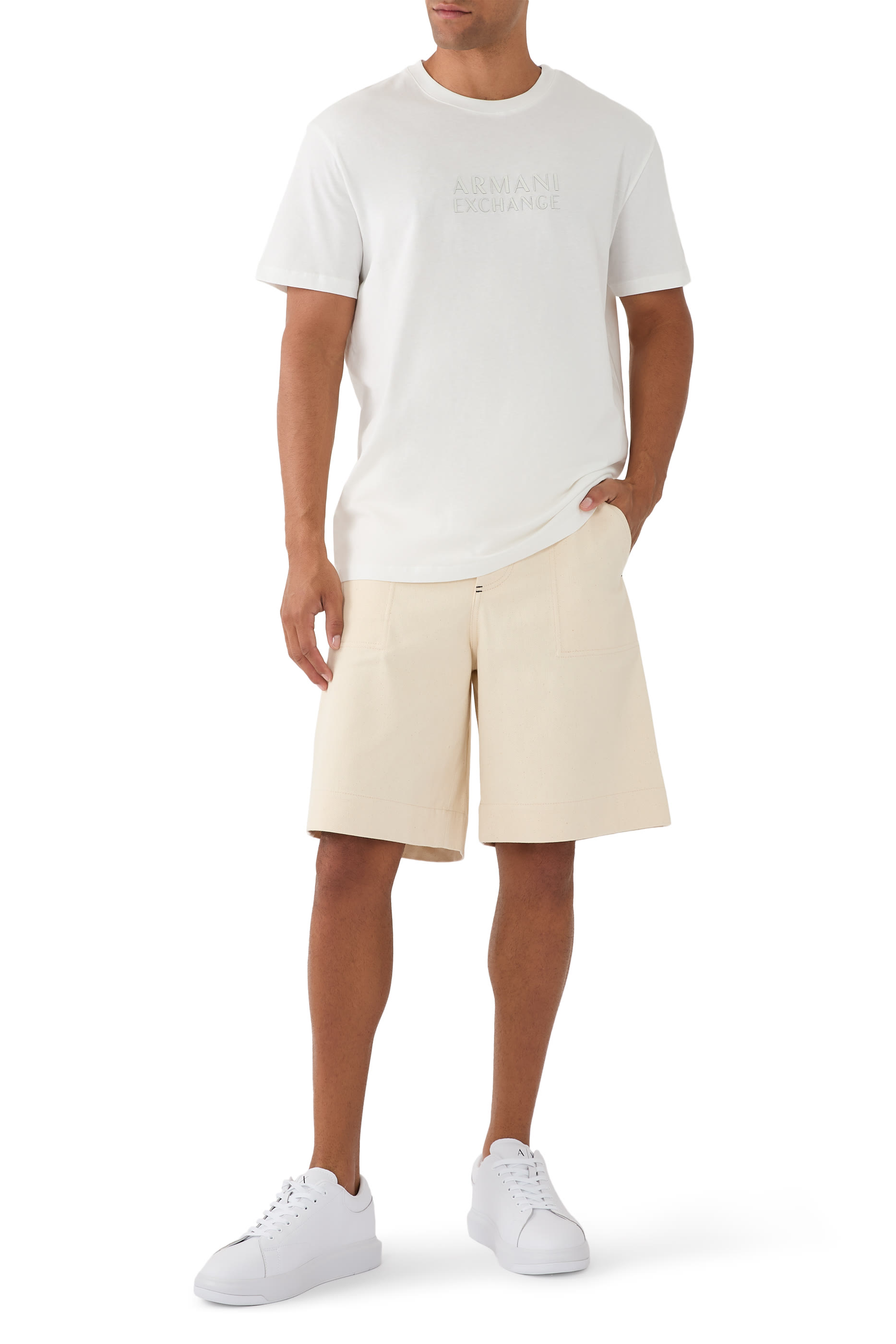 تيشيرت ذا جريد بحروف شعار الماركة