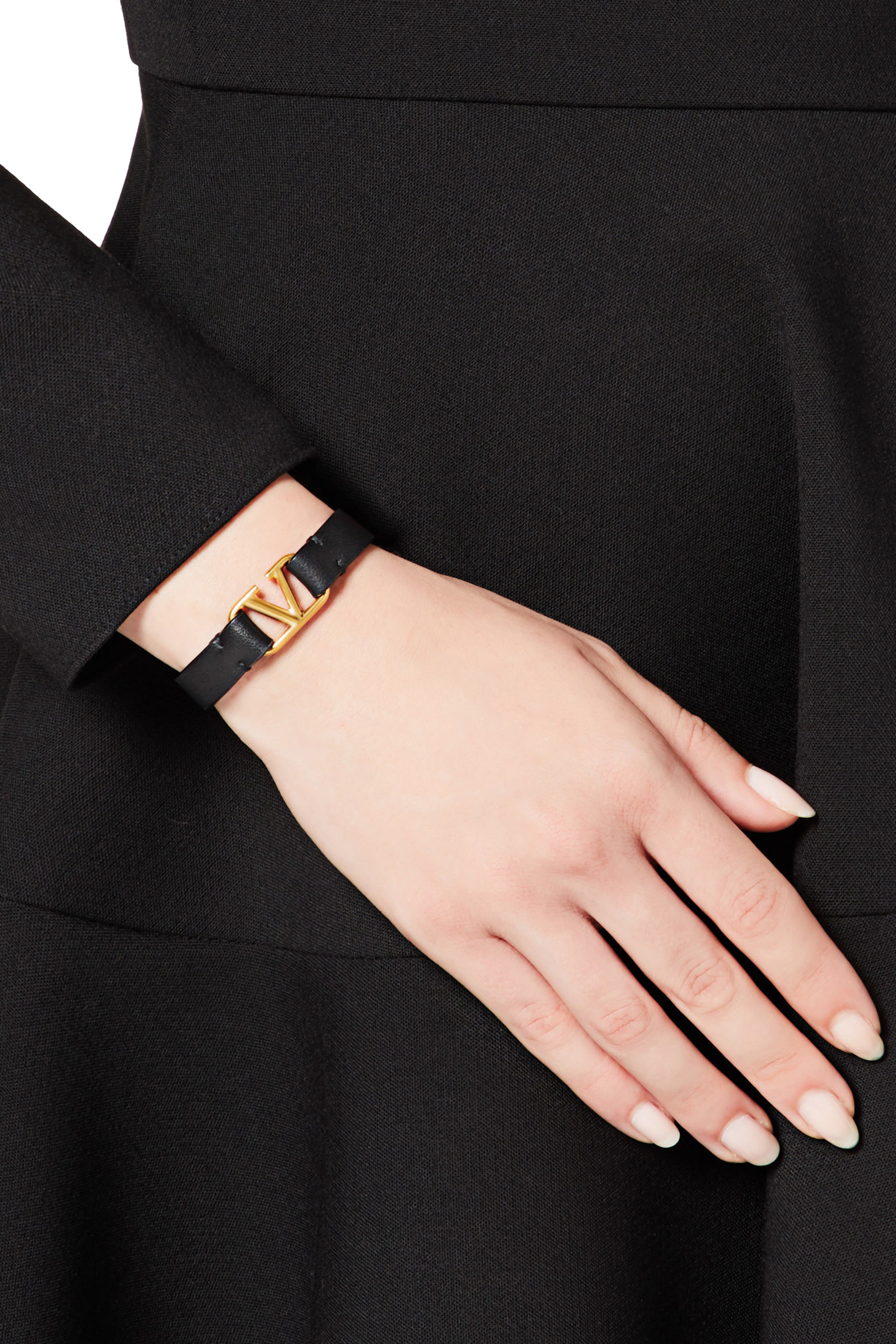 سوار فالنتينو غارافاني بشعار V جلد