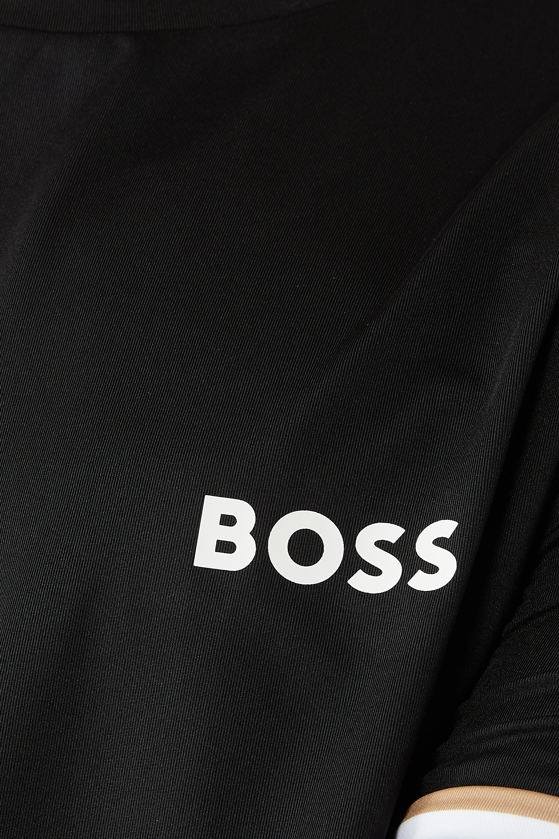 تيشيرت ماتيو بيريتيني بطبعة خطوط وشعار الماركة