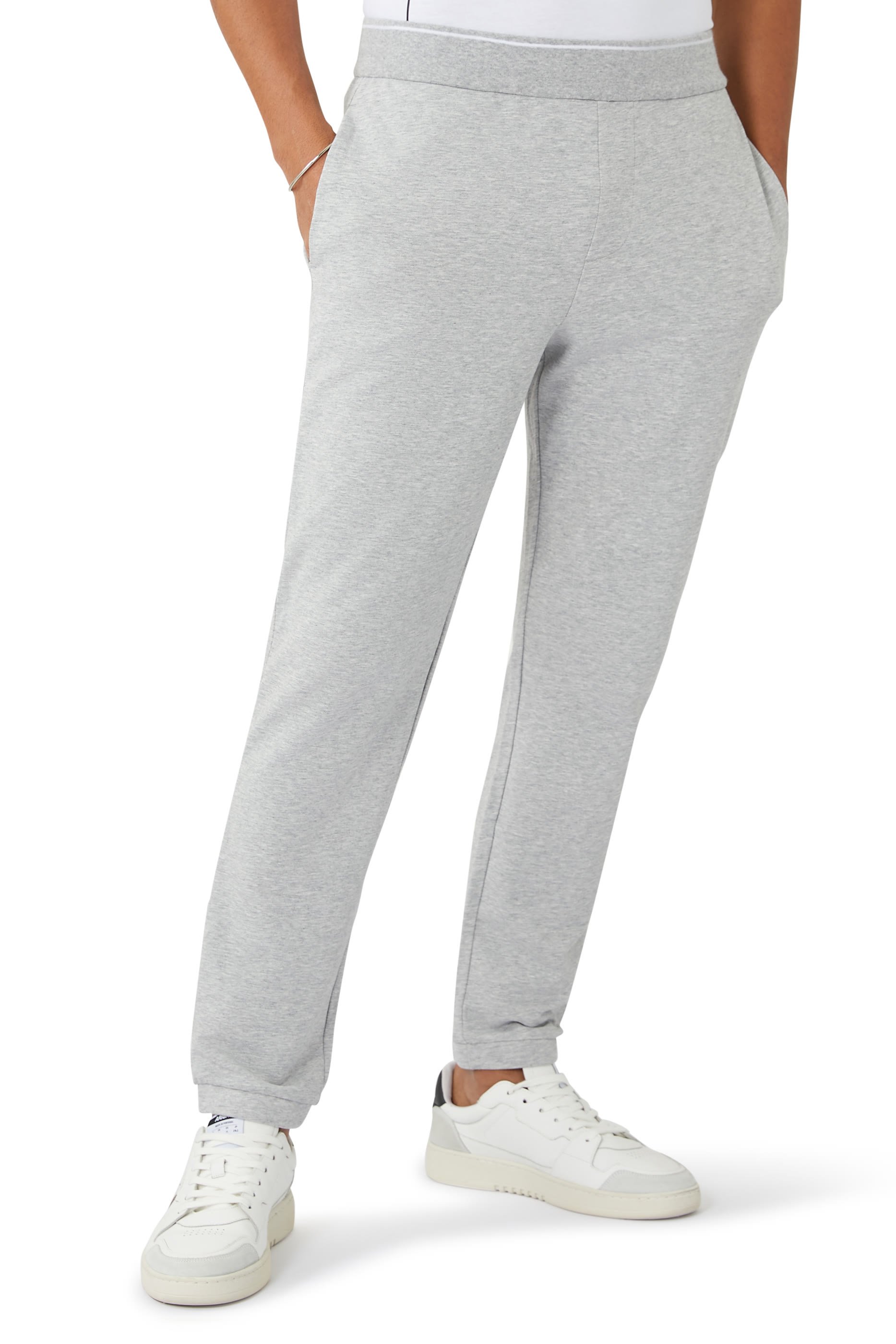 بنطال رياضي بطبعة شعار الماركة