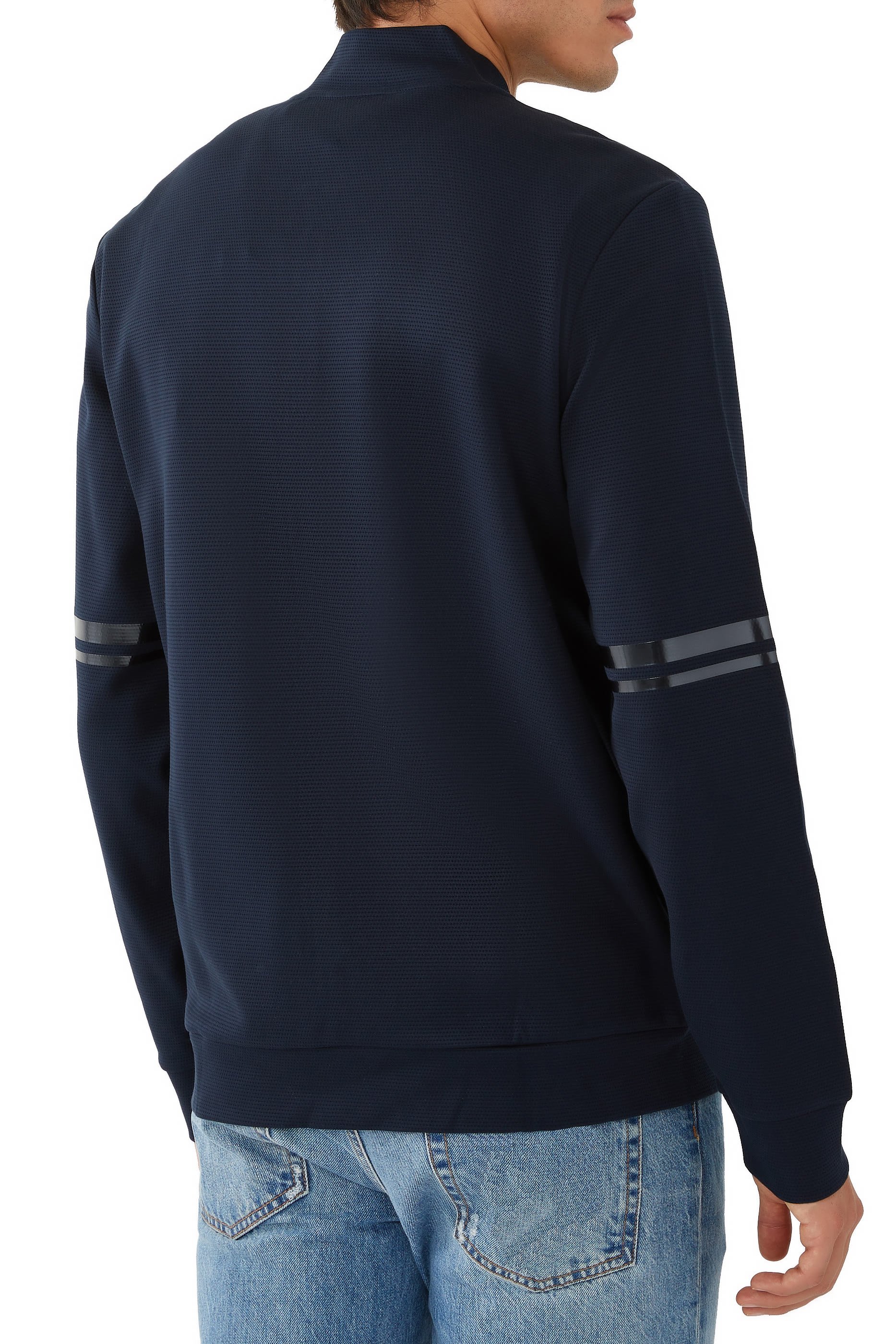 جاكيت سامو بتفاصيل عاكسة