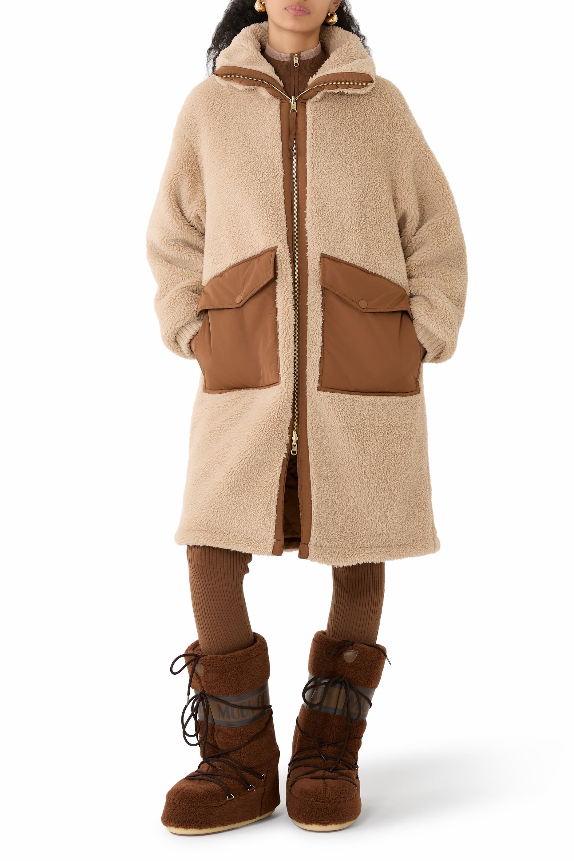 معطف ثيا بتصميم وجهين