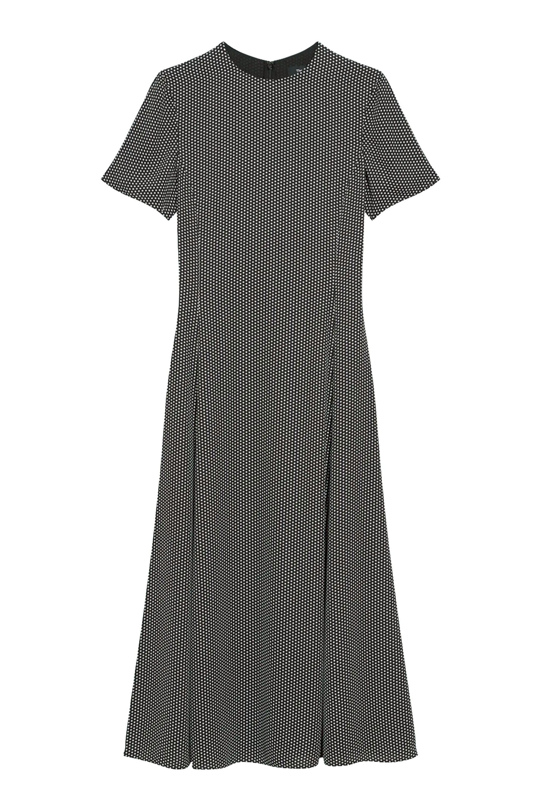 فستان متوسط الطول بقصة واسعة بأكمام قصيرة