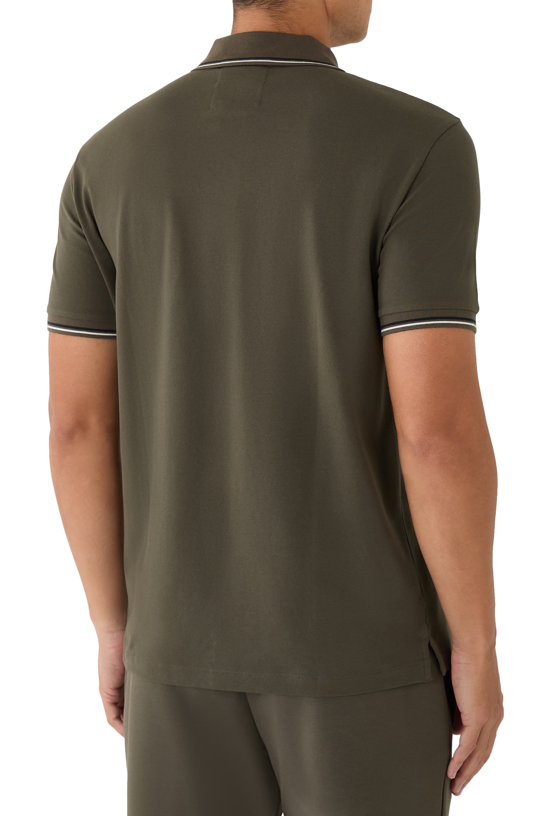 قميص بولو إسنشال كابسول بشعار الماركة