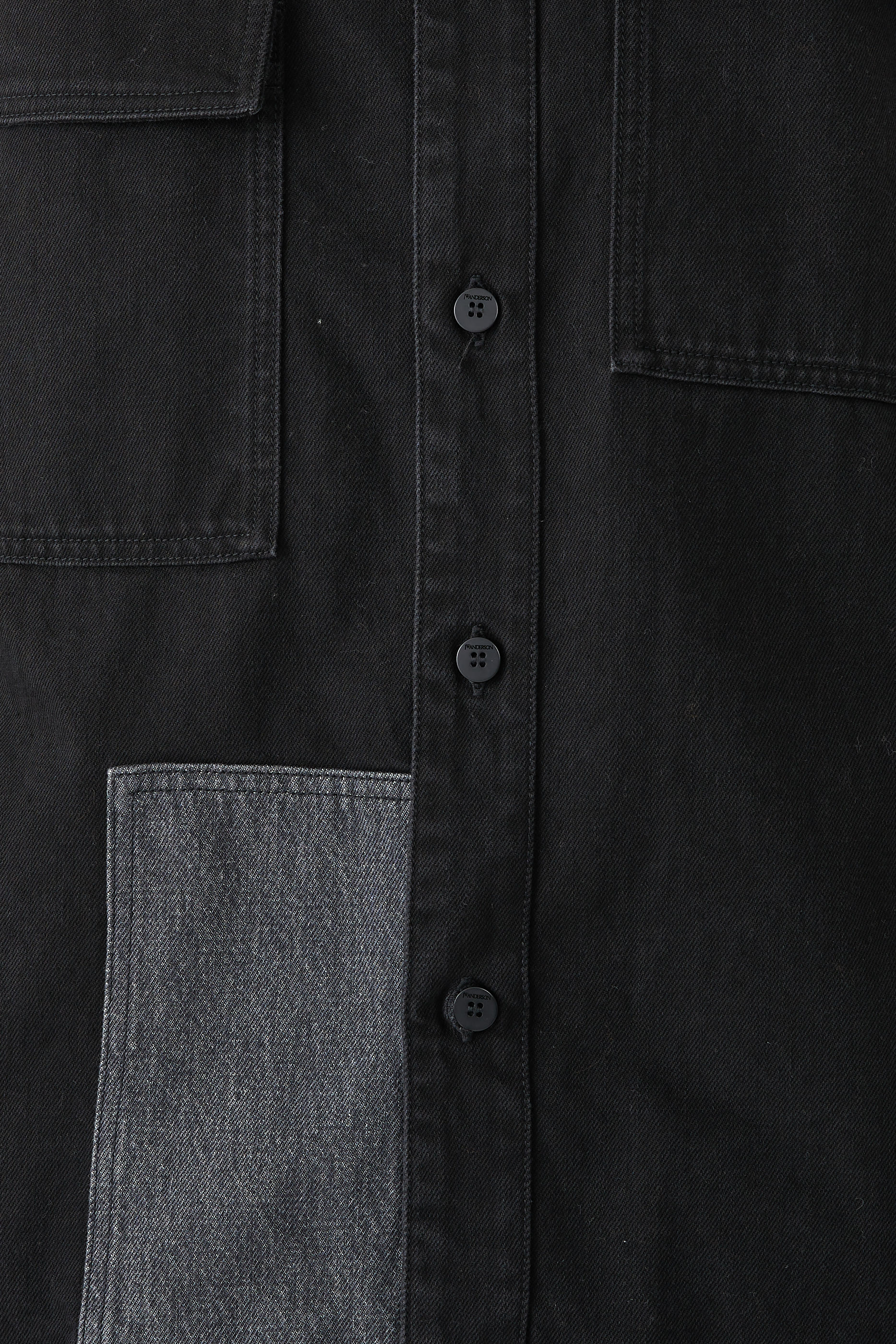 قميص بتصميم جاكيت برقعات