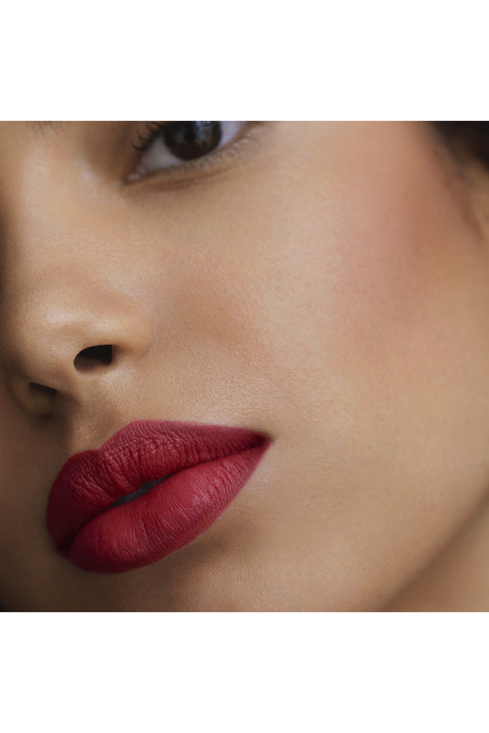 أحمر شفاه S2 2022 غير لا مع بإصدار محدود