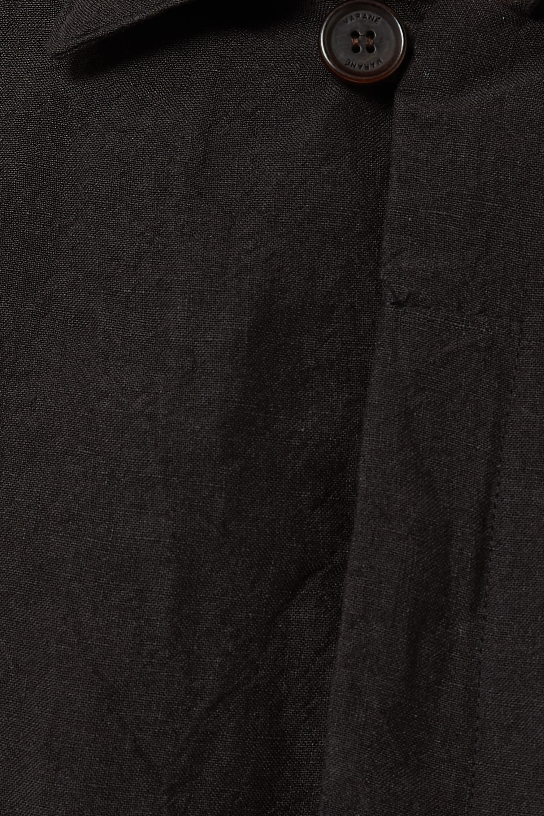 جاكيت كتان بصف أزرار