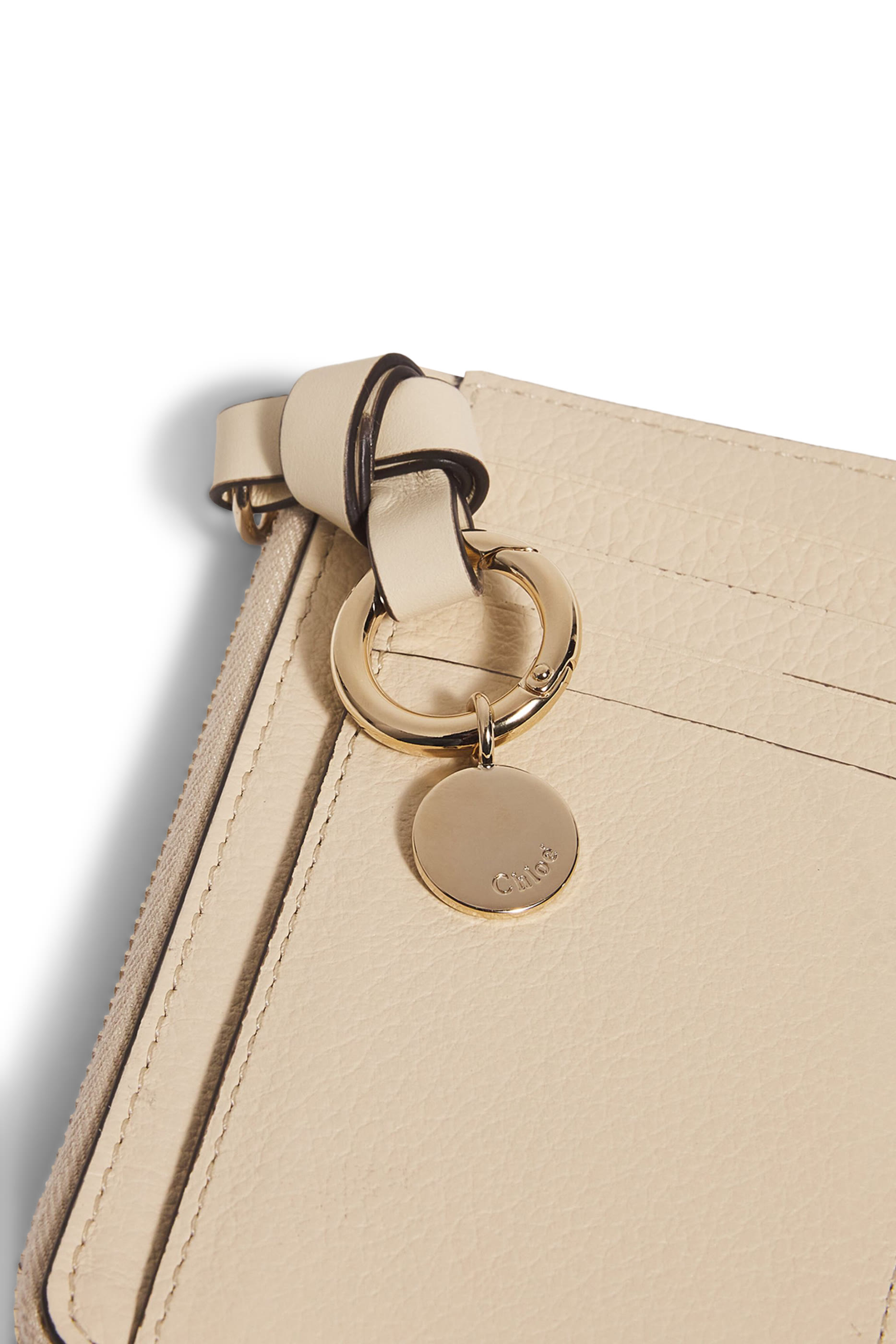 محفظة ألفابت صغيرة