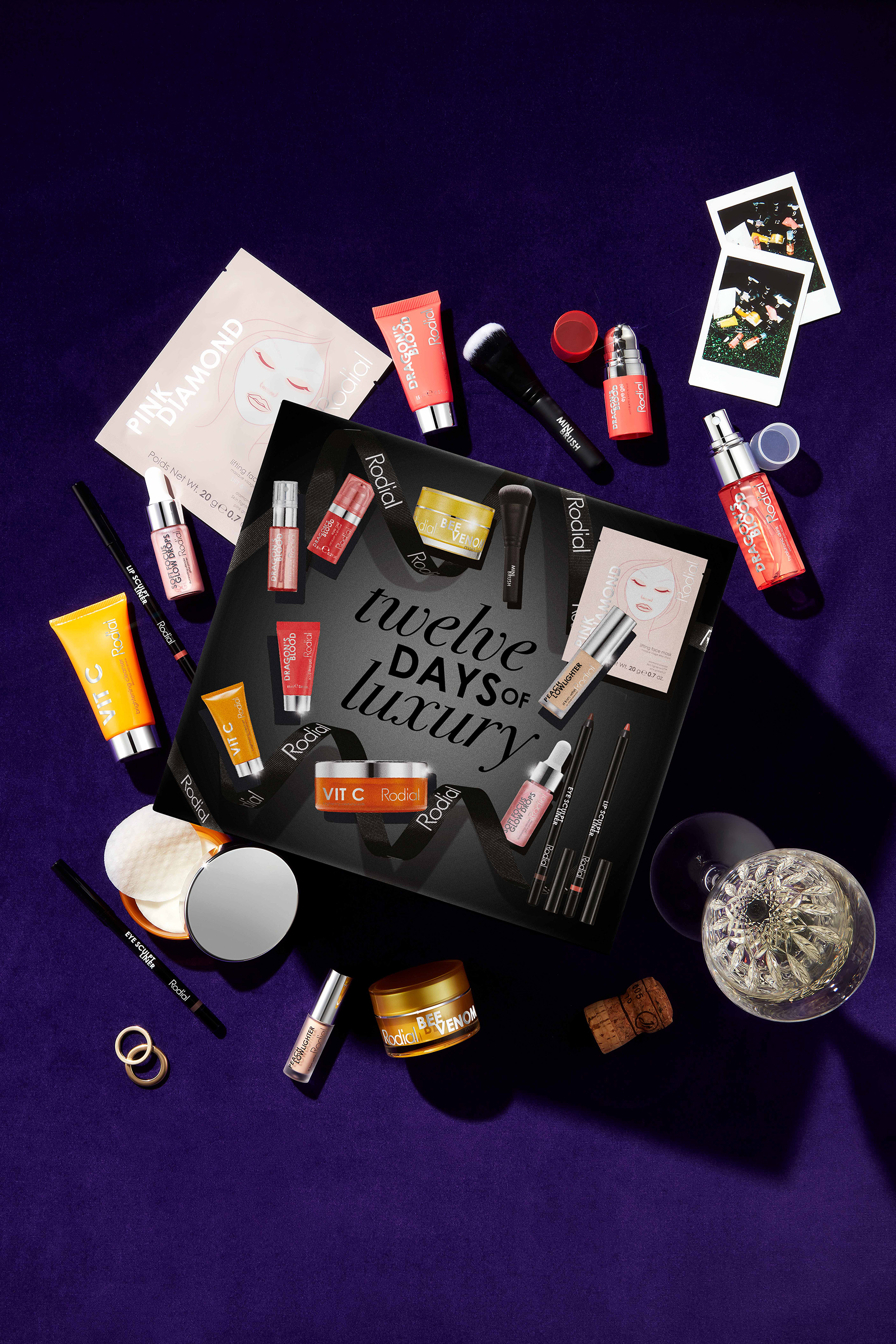 مجموعة تقويم تولف ديز اوف لاكسري