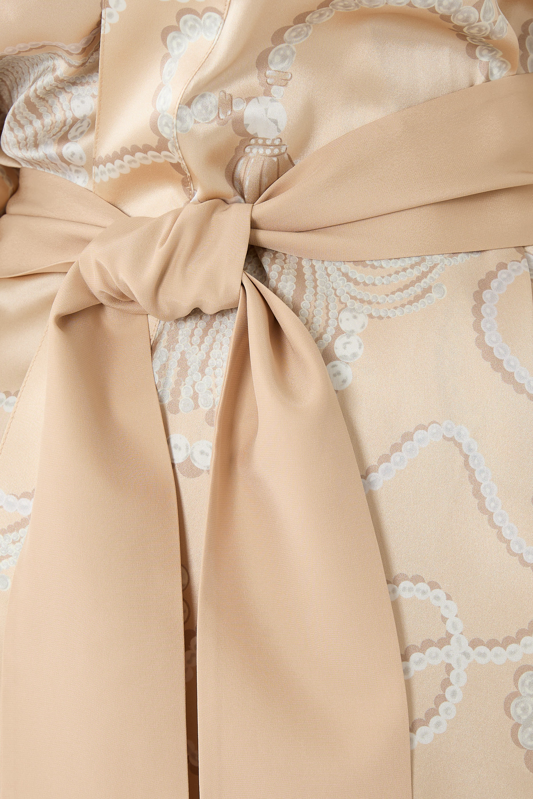 روب ميمي بنقشة لؤلؤ