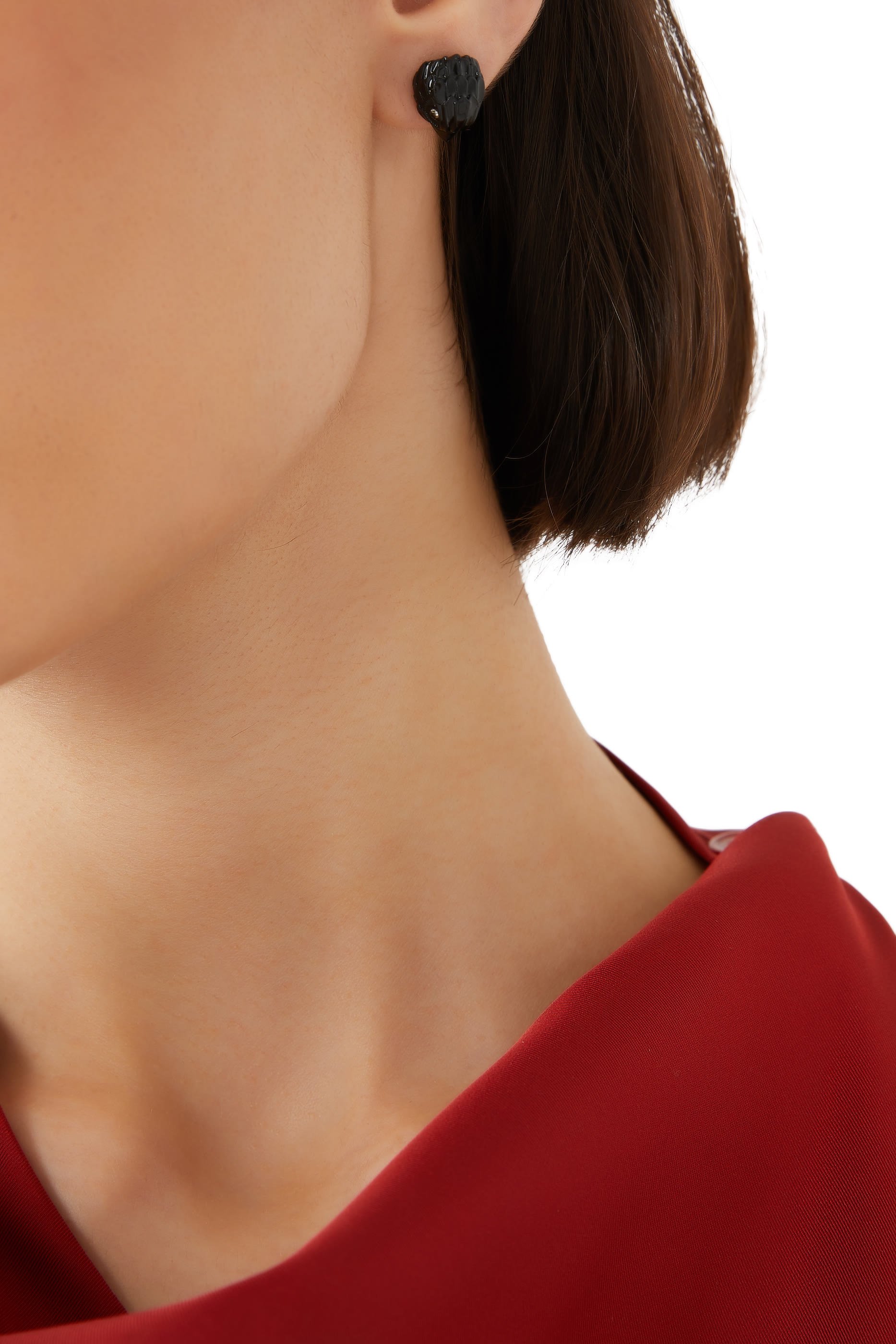 أقراط بتصميم رأس نسر مزينة بالمينا