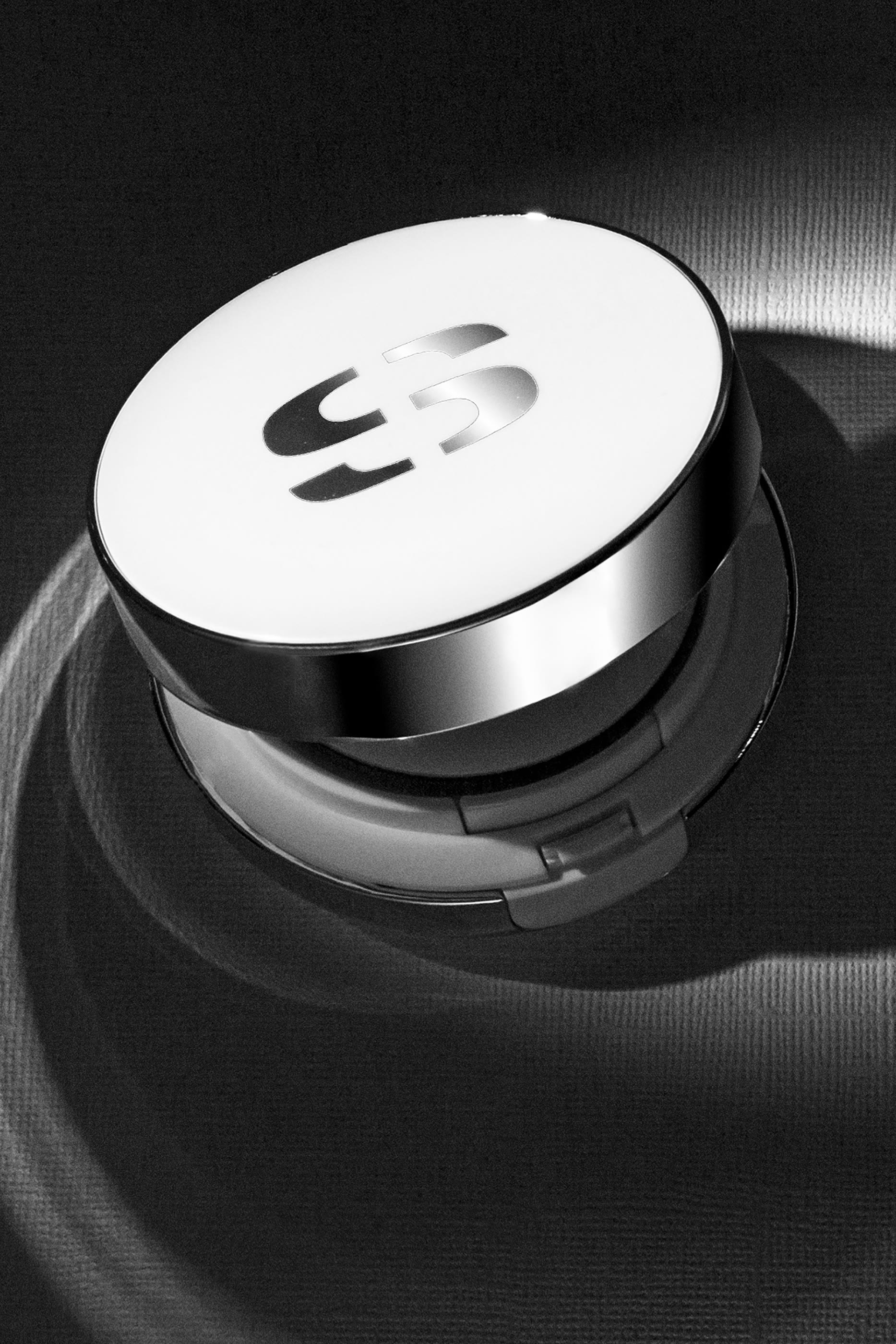 كريم أساس فيتو بلانك بإسفنجة