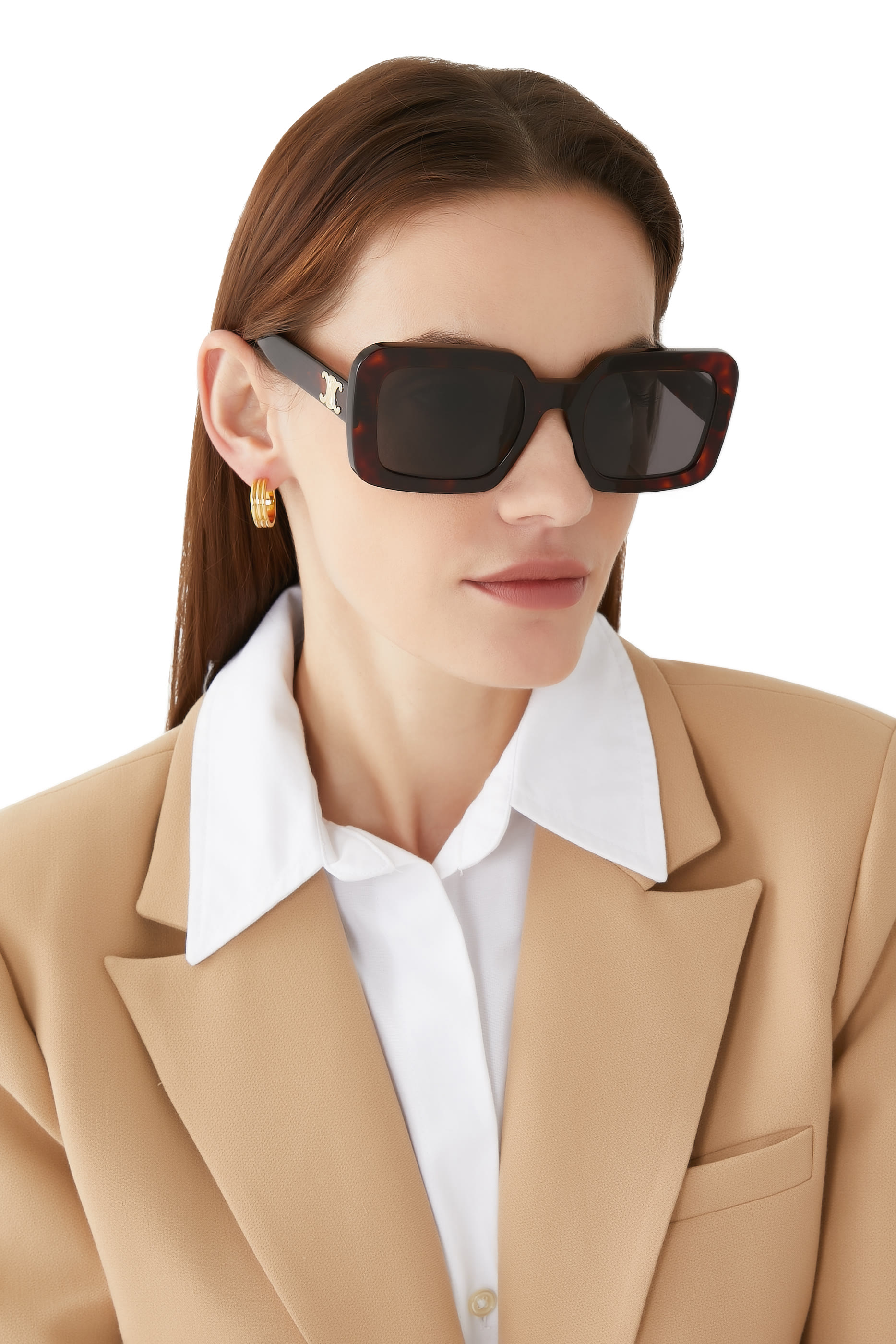 نظارة شمسية بشعار الماركة