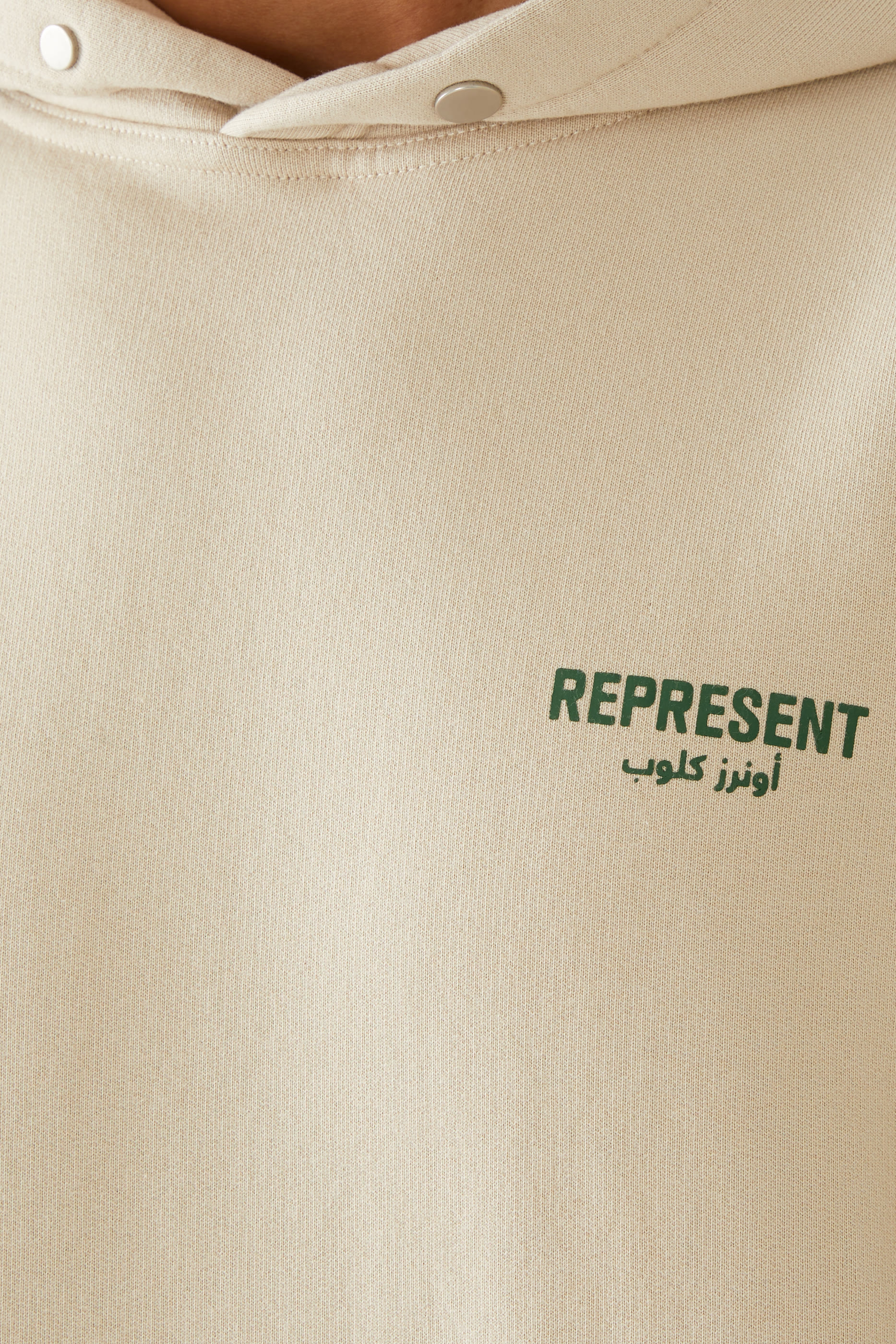 هودي بشعار اونرز كلوب