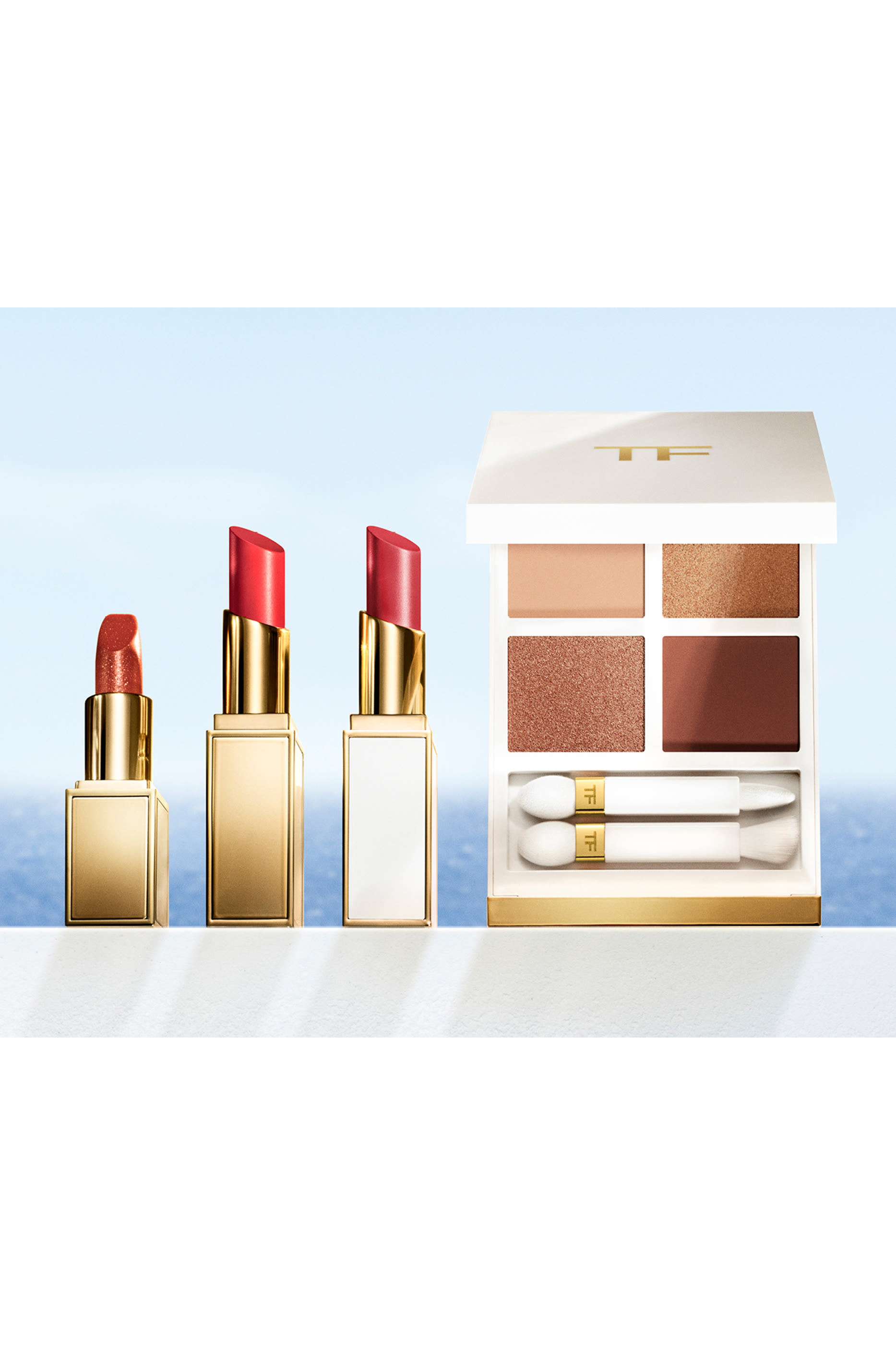 ظلال عيون بأربعة ألوان