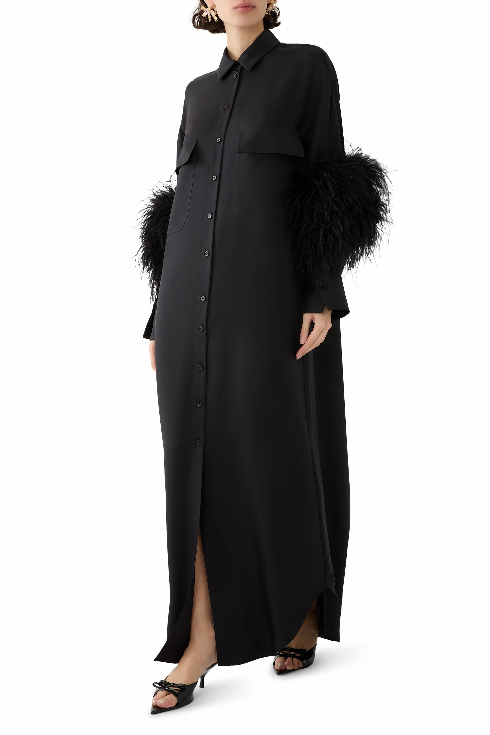 فستان بلومينغديلز الحصري بصف أزرار مزين بالريش