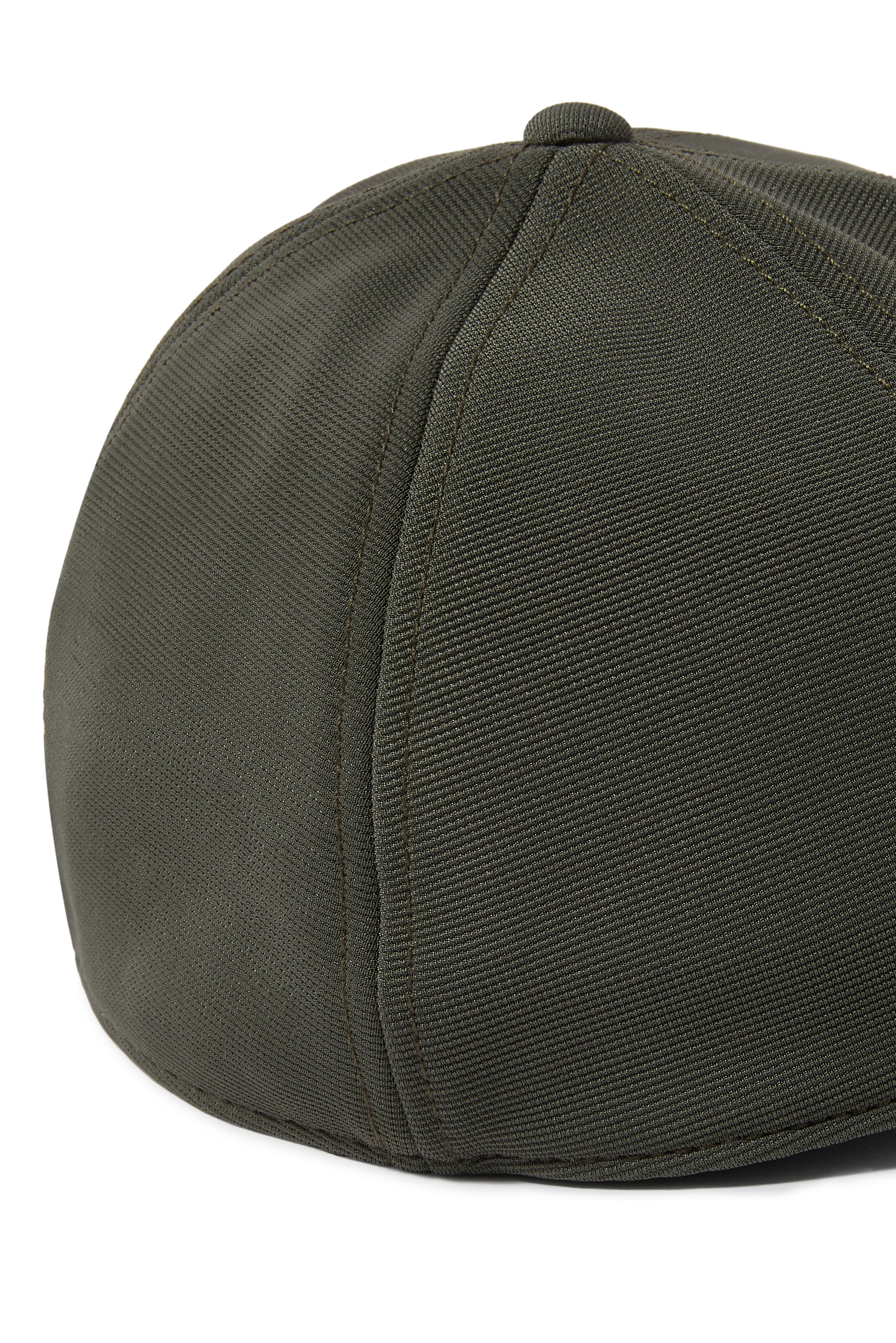 كاب فيزور بشعار الماركة