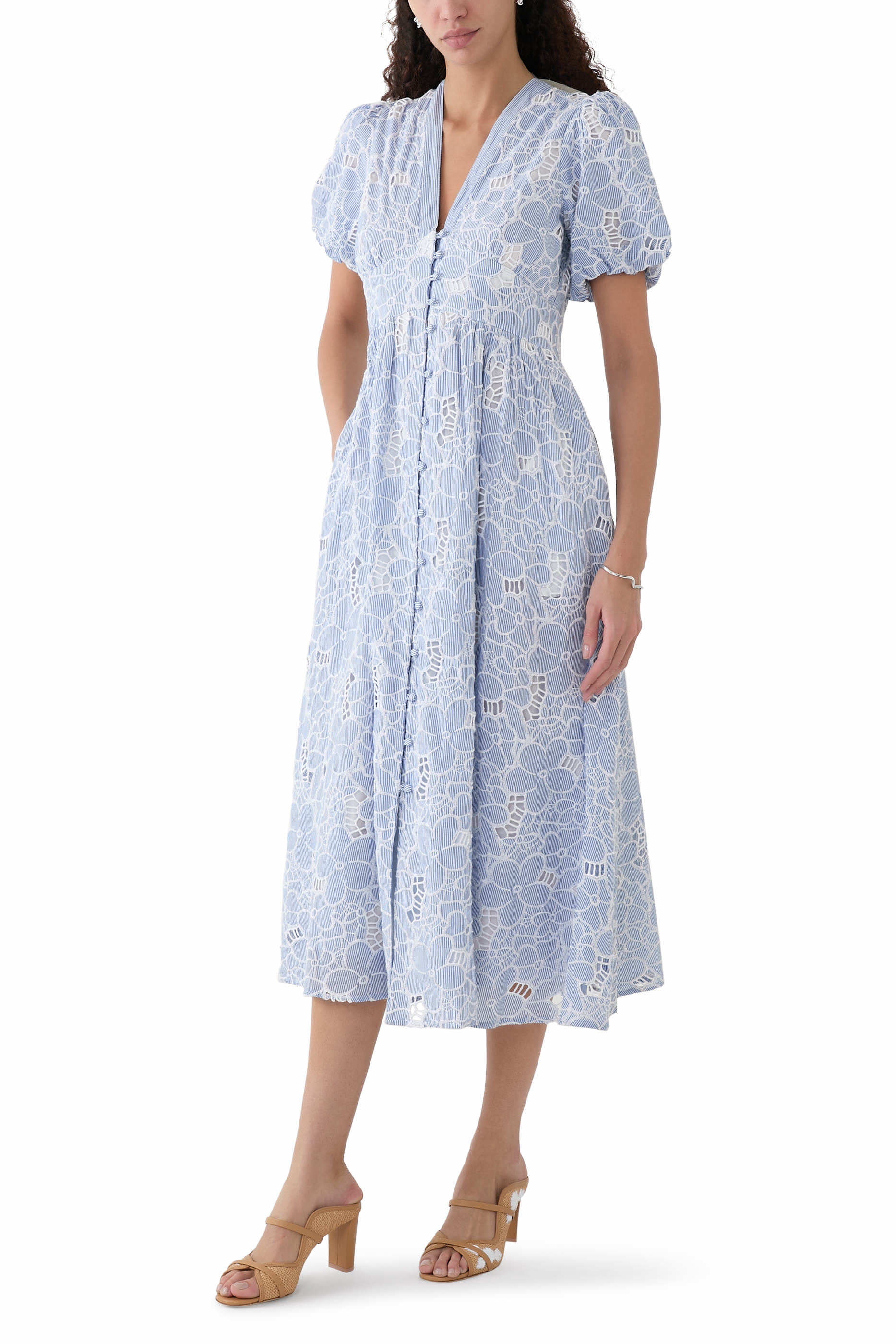 فستان ستارلايت متوسط الطول مخطط ومطرز بزهور