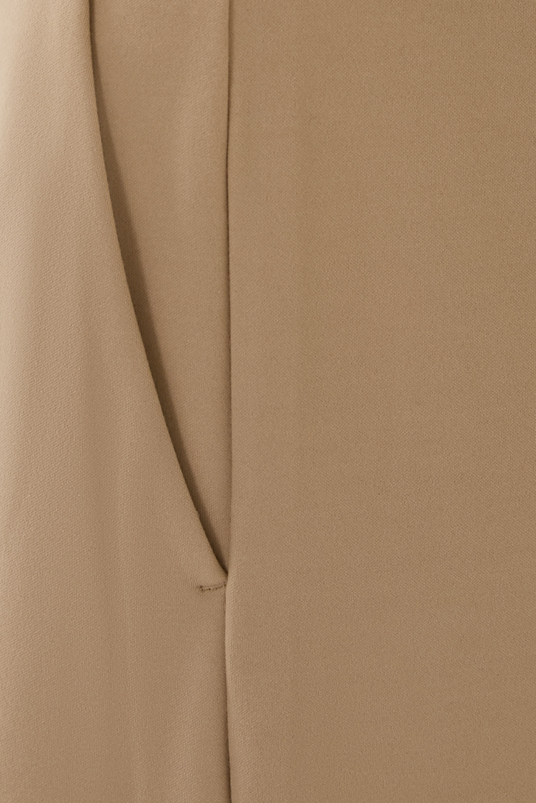 بنطال بطول الكاحل بقصة ساق واسعة