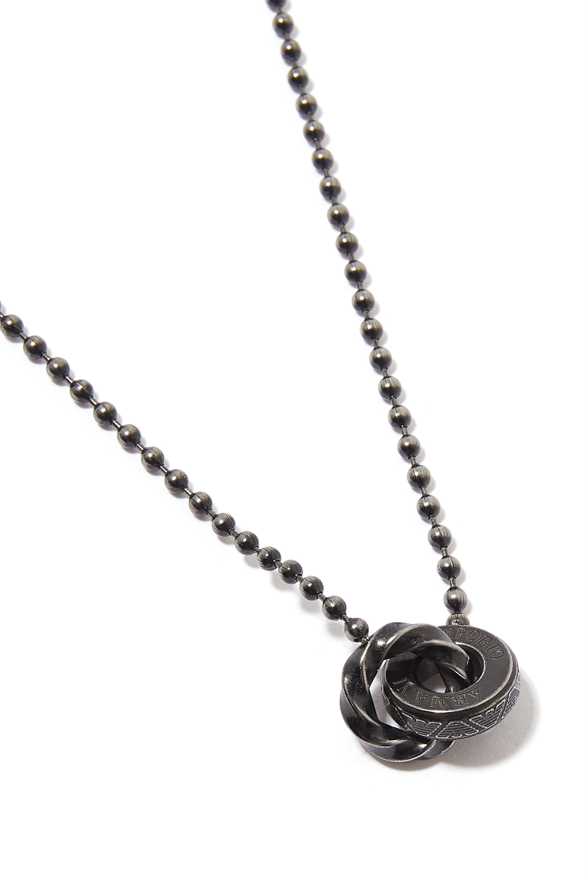 قلادة ترند بشعار الماركة الشهير