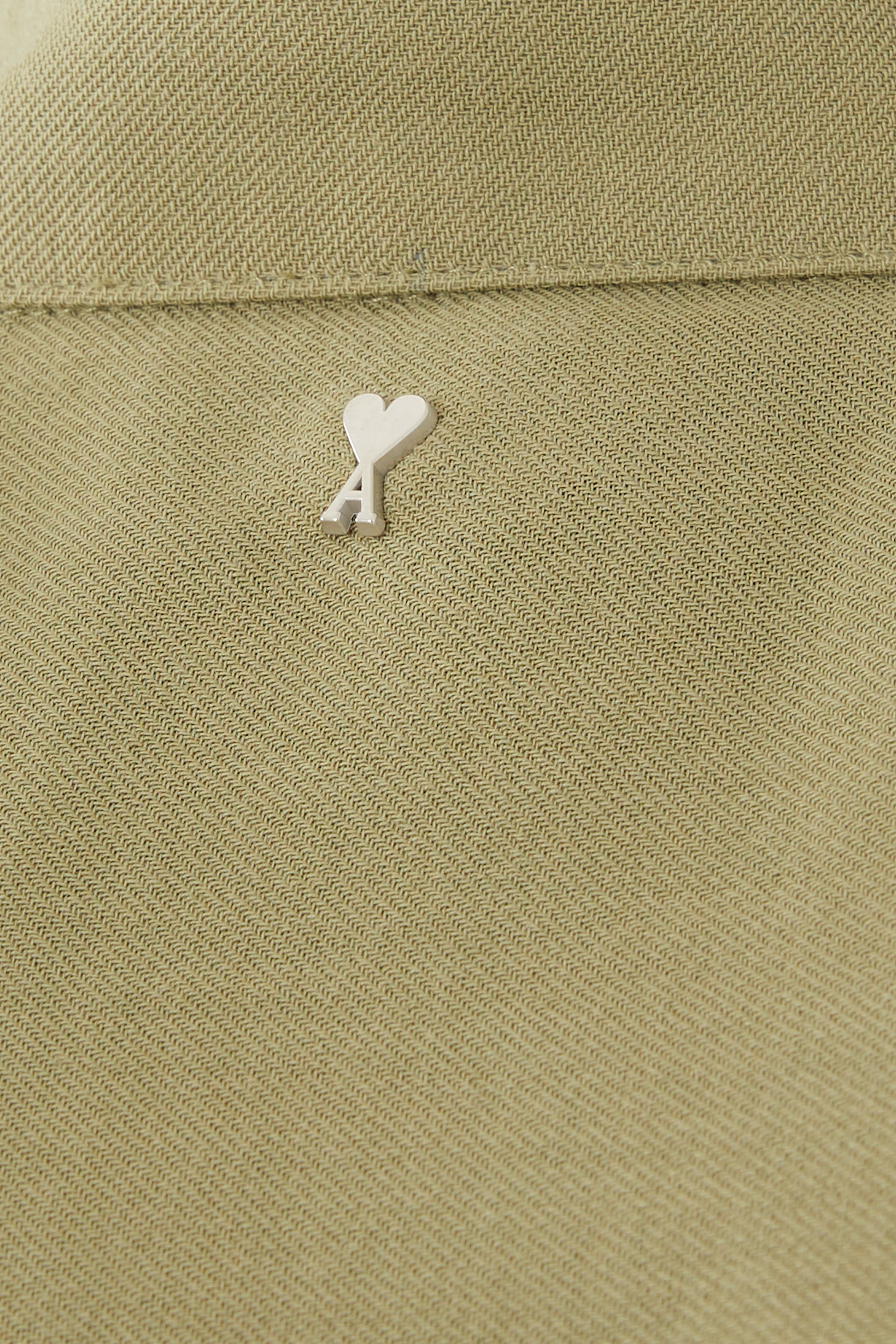 قميص بلا أكمام