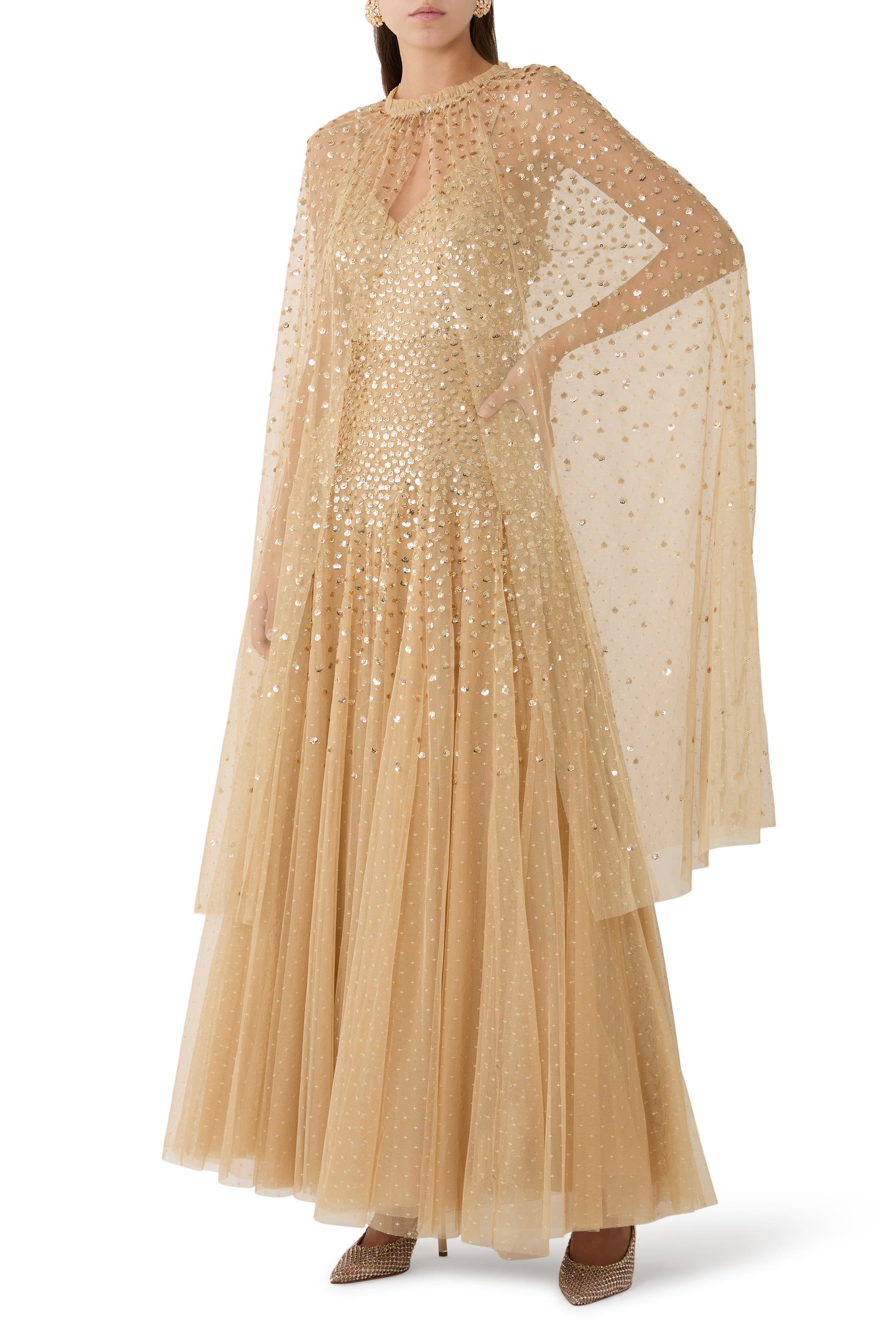 فستان سهرة كاسكيد بحمالات رفيعة وترتر وياقة عميقة