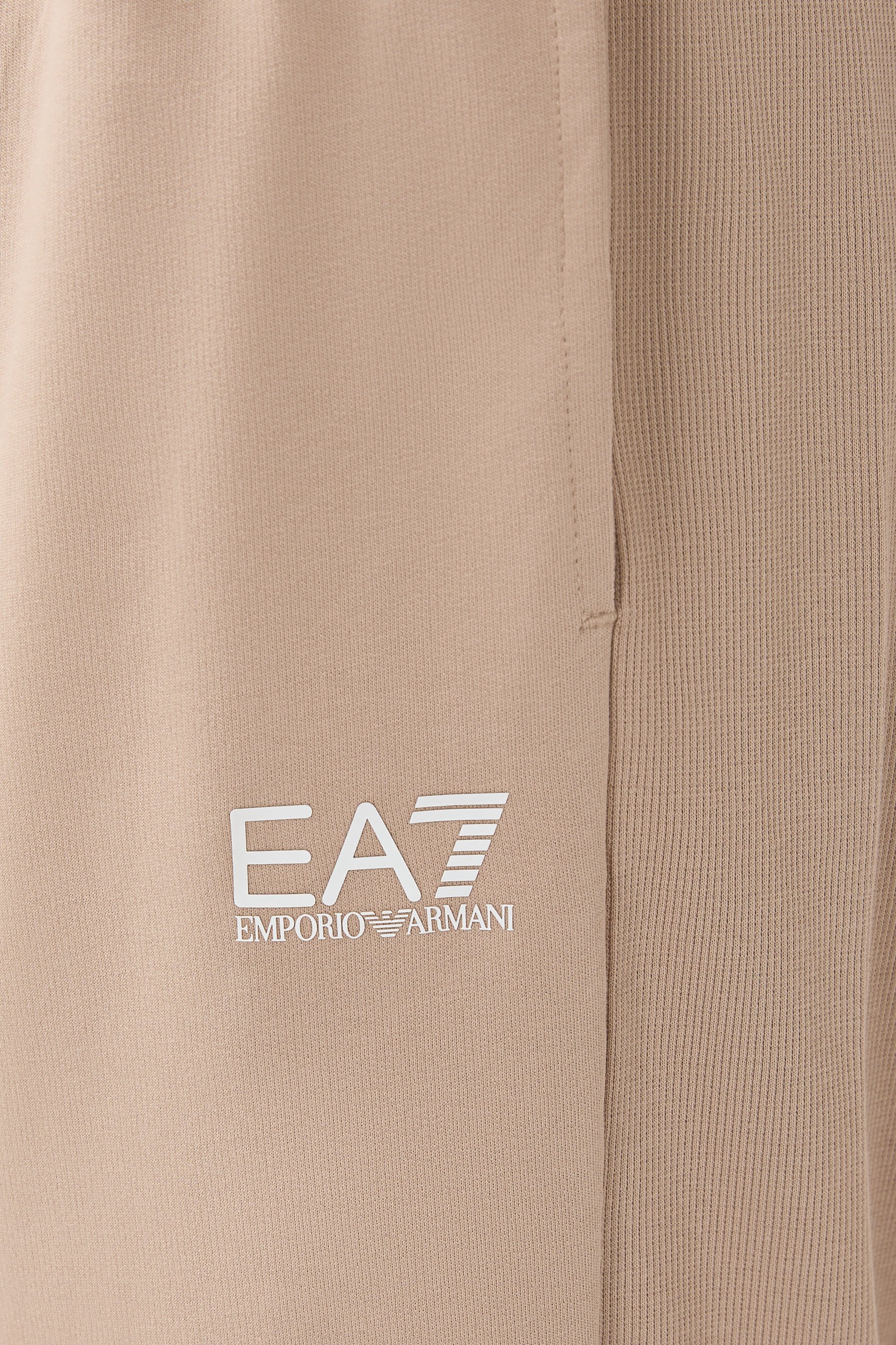 بنطال رياضي بشعار الماركة