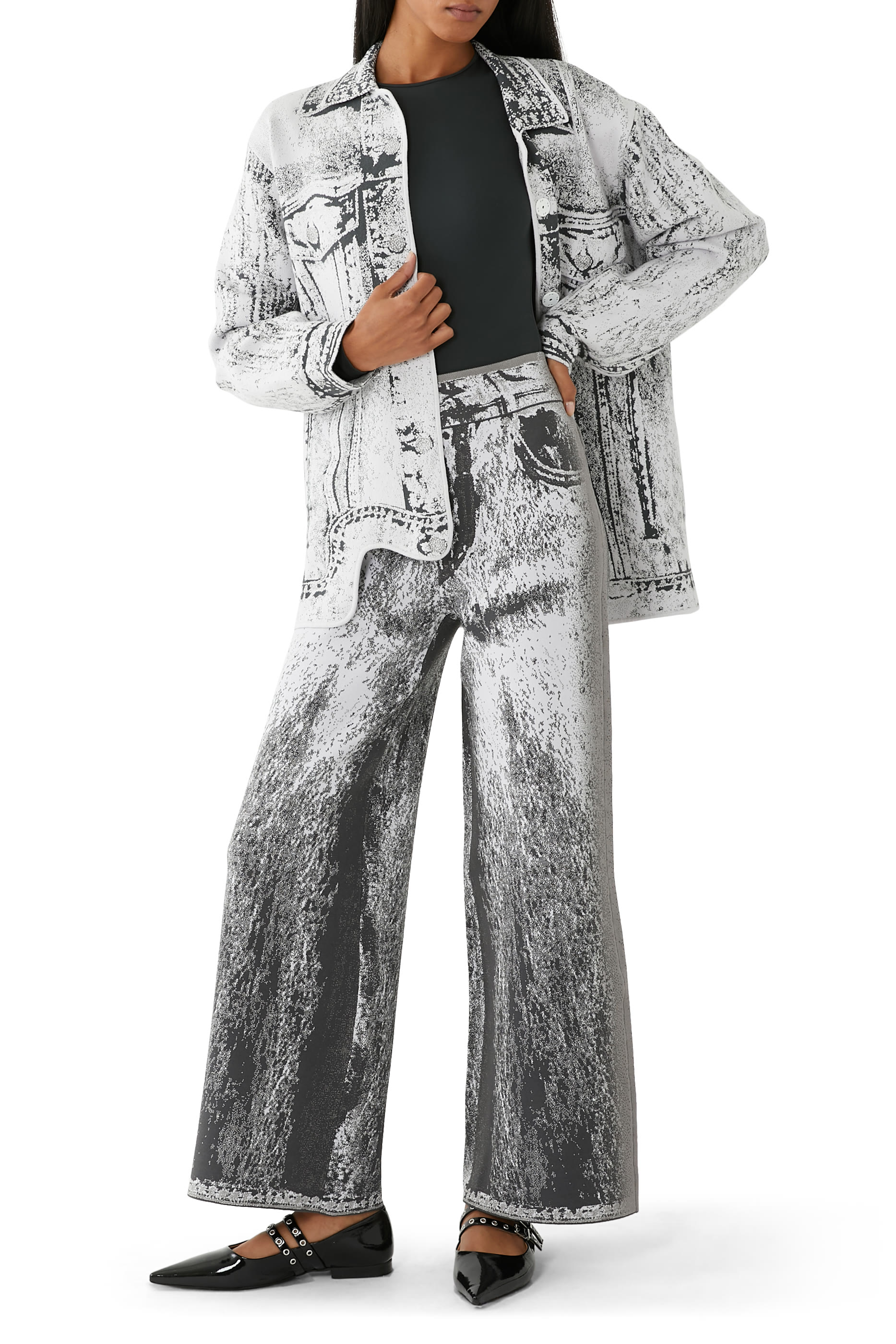 جاكيت هانا بقصة فضفاضة دنيم بنقشة