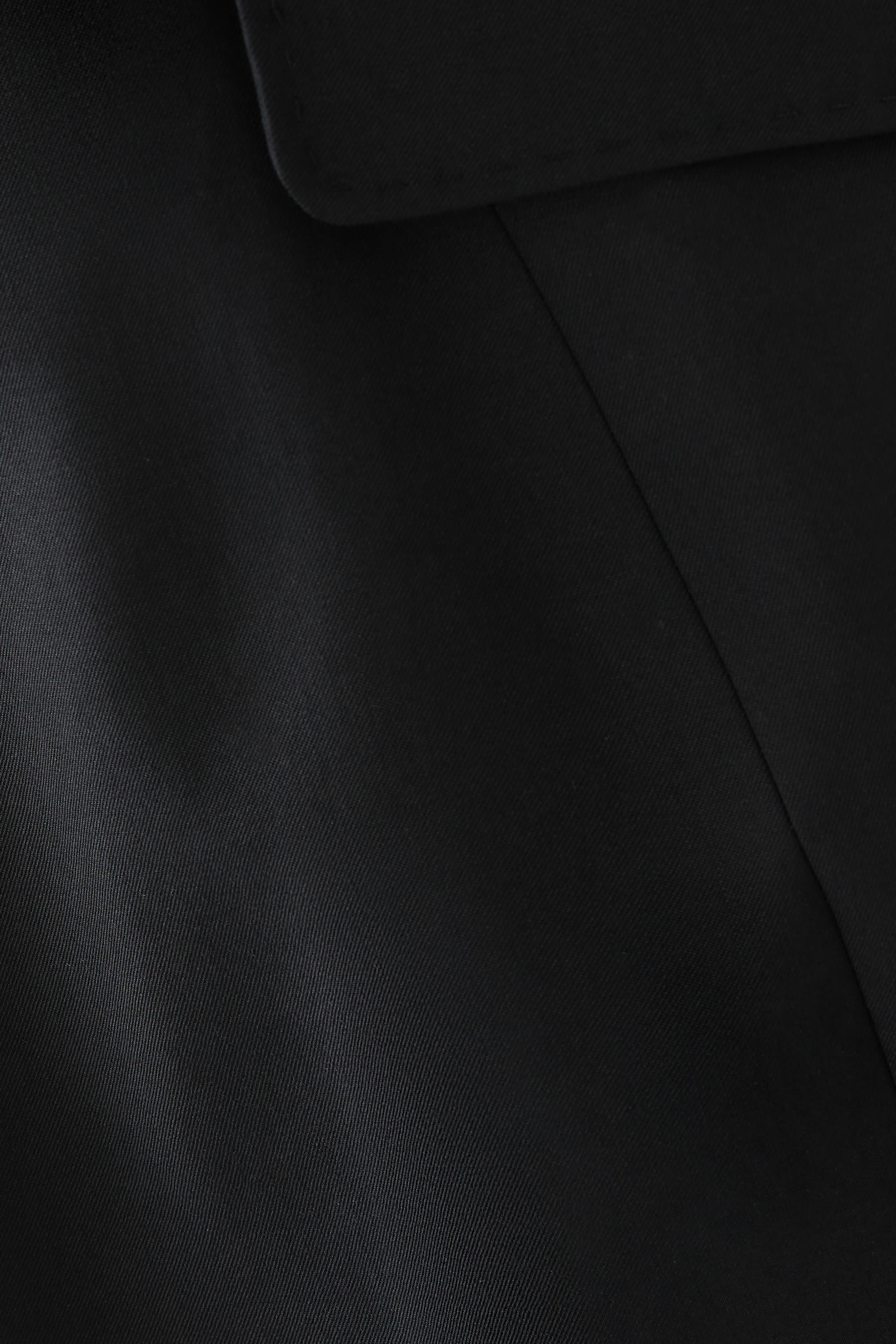 فستان بصدر بتصميم بالكونيت